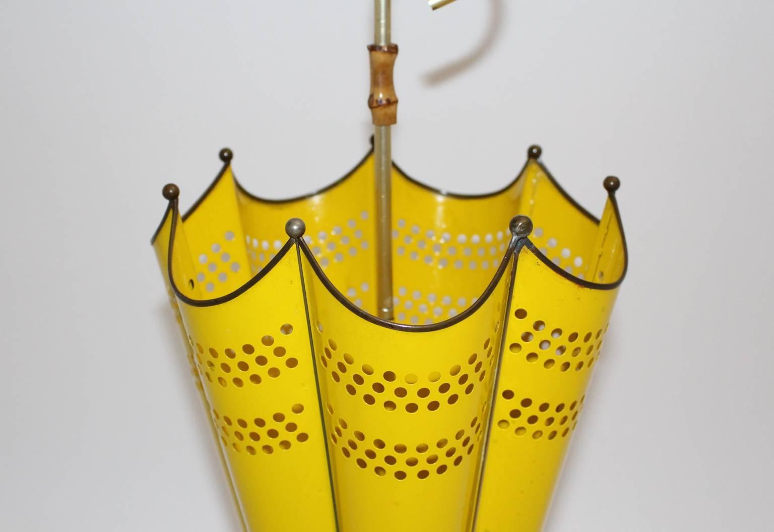 Italian Mid Century Modern Vintage Yellow Umbrella Stand, 1950s, Italy