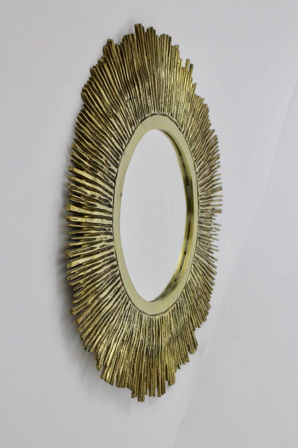 Mid Century Modern Brass Sunburst Mirror France, 1960s In Good Condition In Vienna, AT