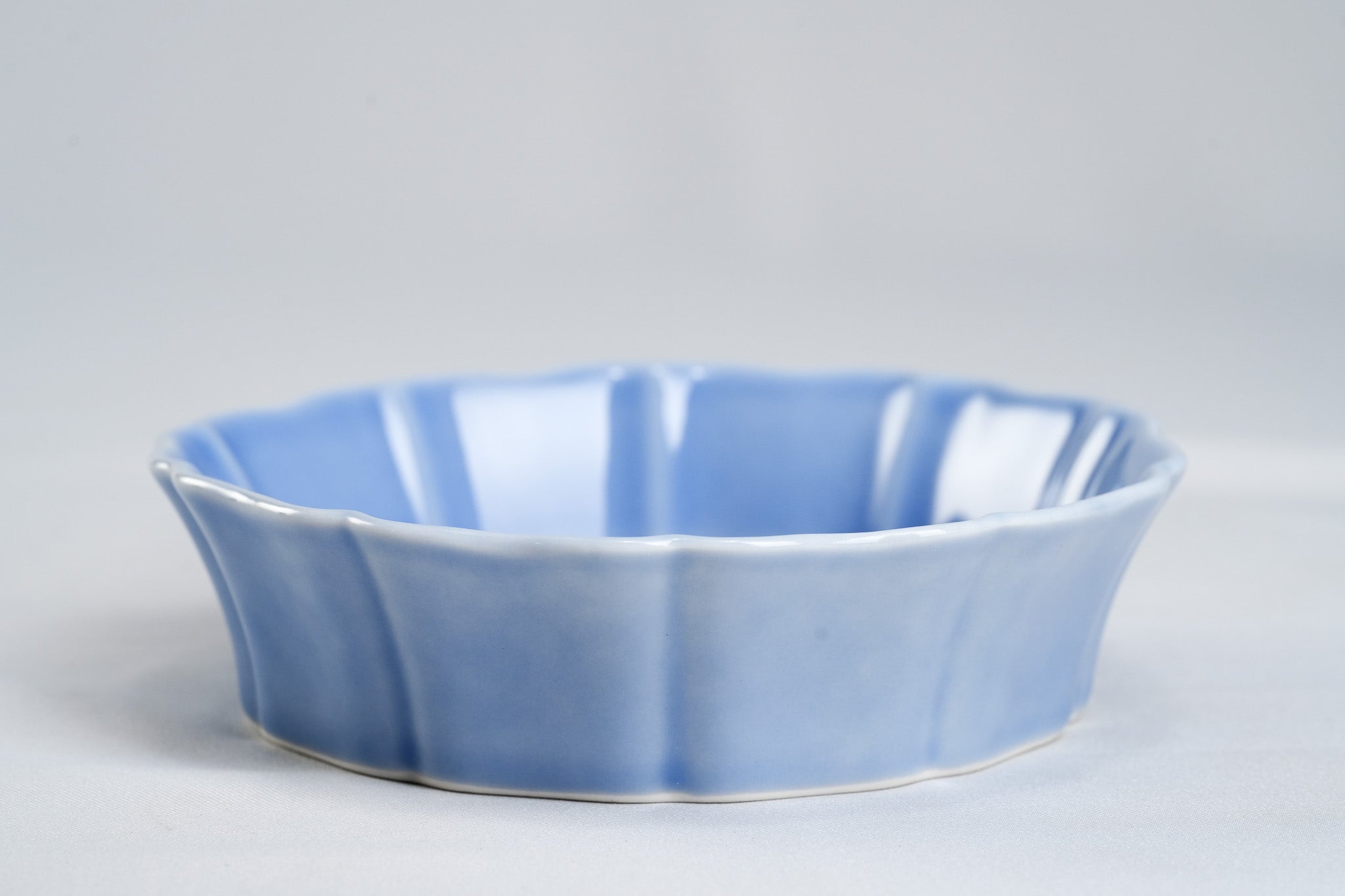 Piatto di riso "Sky-Blue" di Shi Jie Weng in vendita