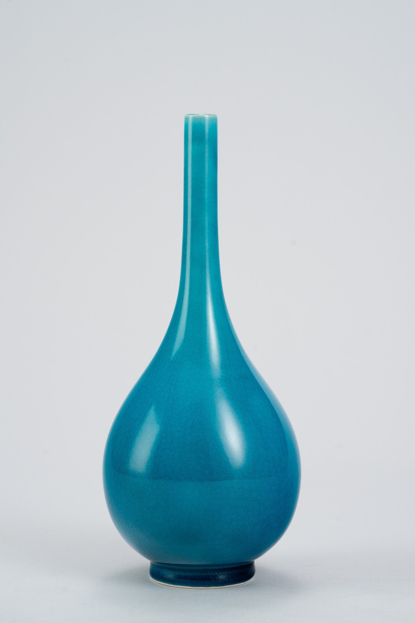 "Pfauenblaue" Langhals-Porzellanvase, Shi Jie Weng