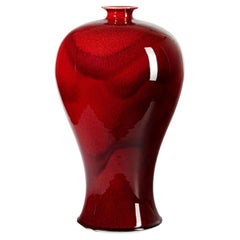 Grand vase Meiping rouge Langyao (Sang de Boeuf) par Shi Jie Weng, 2025