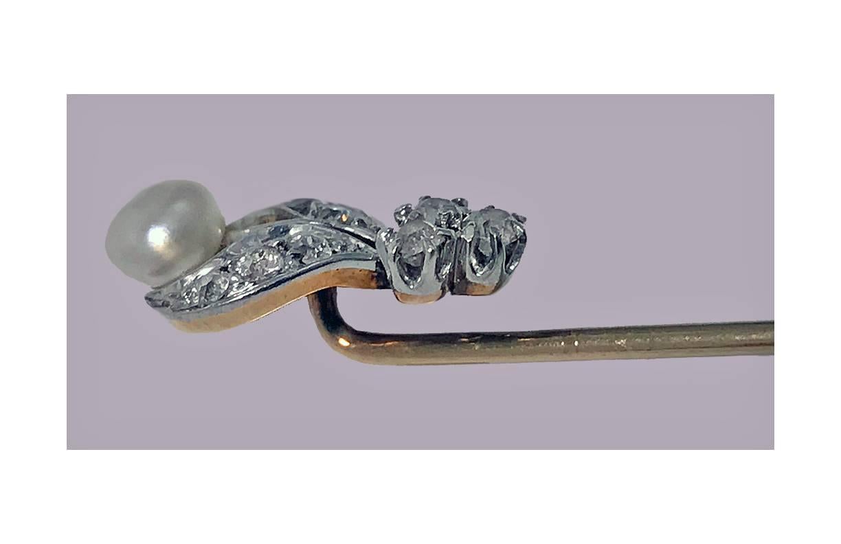 Platinum, 18-Karat, Diamond and natural Pearl Stickpin, circa 1910 In Good Condition In Toronto, Ontario