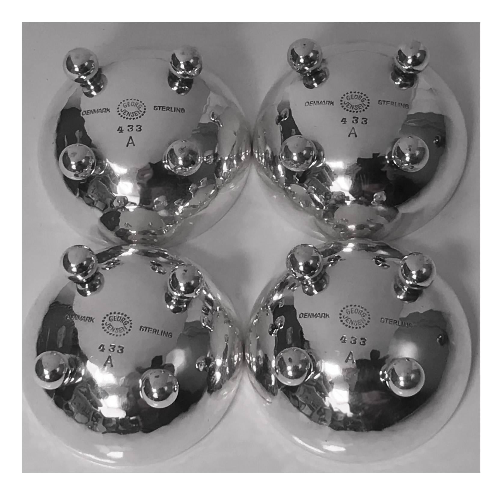 Four Georg Jensen Sterling Silver Salts with Cobalt Enamel Interiors In Excellent Condition In Toronto, Ontario