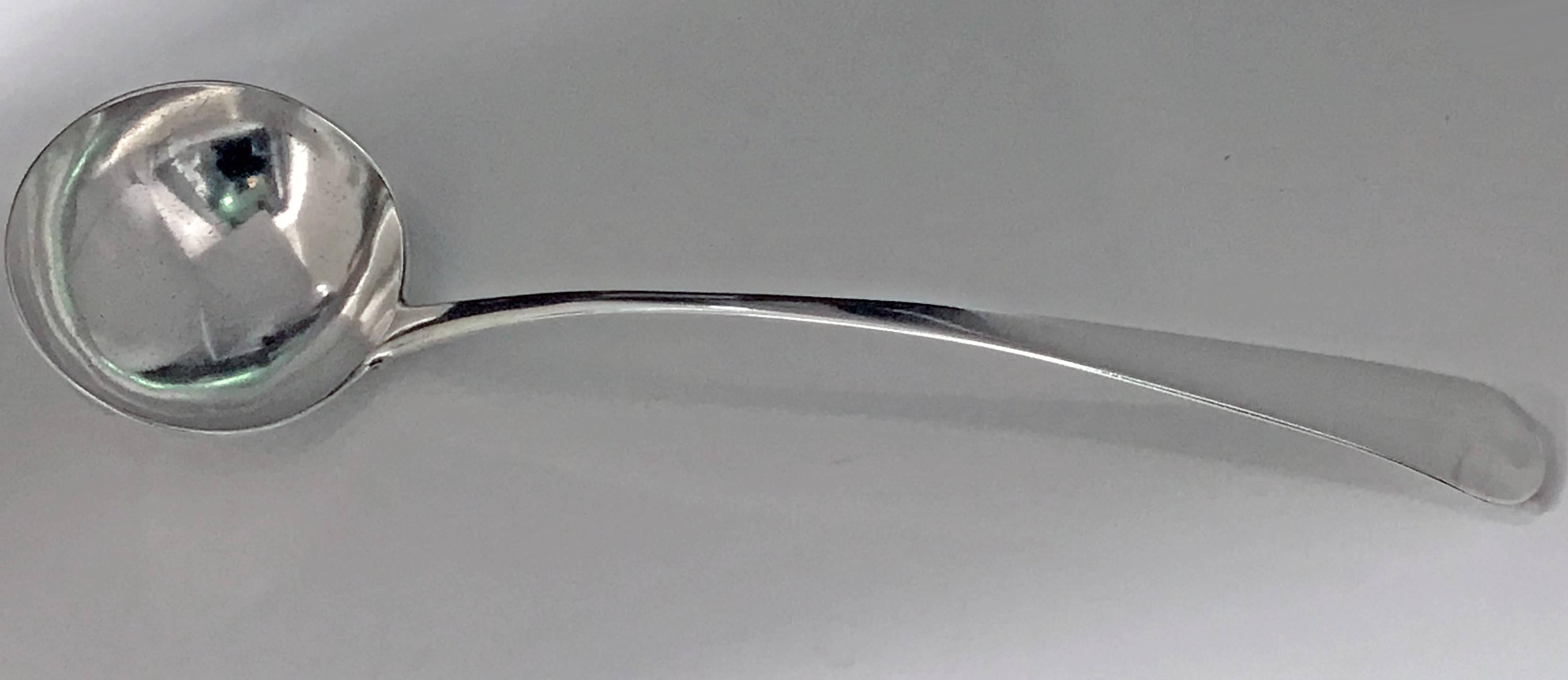 Antique Canadian Silver Large Soup Ladle Hanna & Delagrave Quebec, 1816-1818 In Excellent Condition In Toronto, Ontario