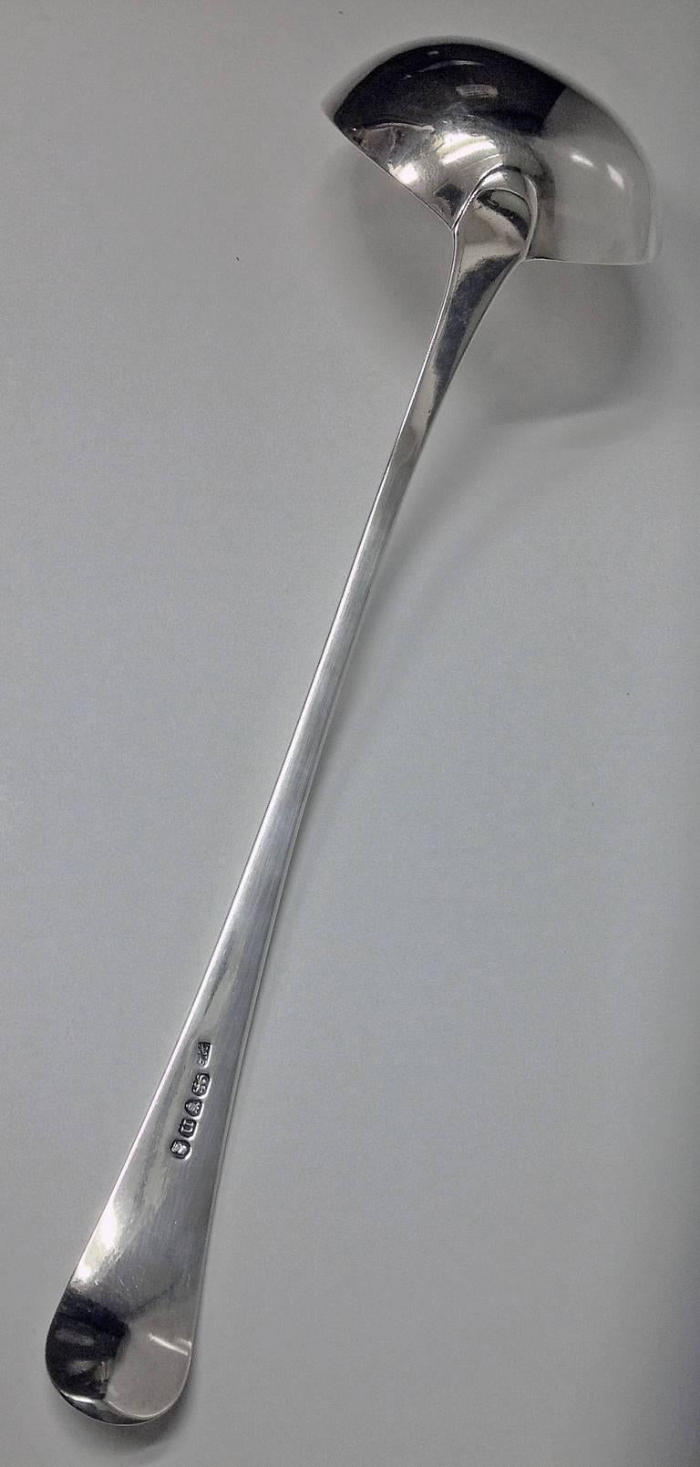 Antique 18th century Georgian Silver Soup Ladle. Made in London 1788 by Hester Bateman. The Ladle of plain Old English Feather Edge, round bowl. Fully hallmarked on reverse. Length: 12 ½ inches. Weight: 4.3 oz.