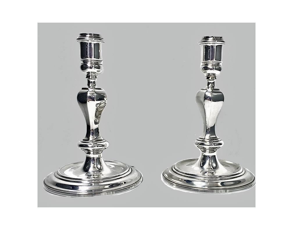 Queen Anne Style Sterling Candelabra Candlesticks, London, 1956, Harrods In Excellent Condition In Toronto, Ontario