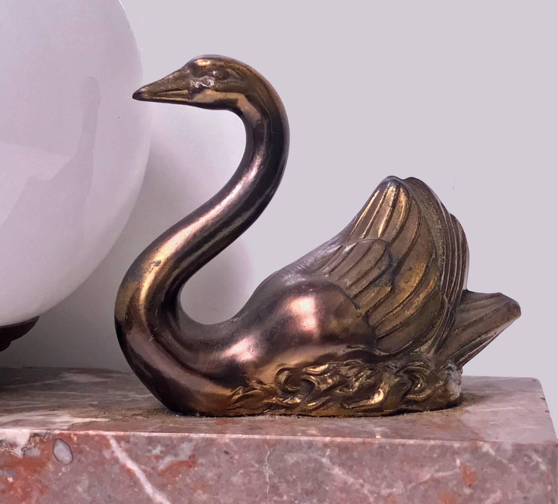 French Art Deco Swan Lamp, circa 1930 In Good Condition In Toronto, Ontario