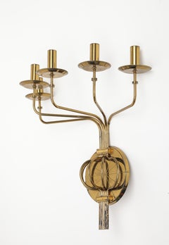 Aplique con portavelas chapado en latón de mediados de siglo, diseñado por Tommi Parzinger, EE. UU., hacia 1955