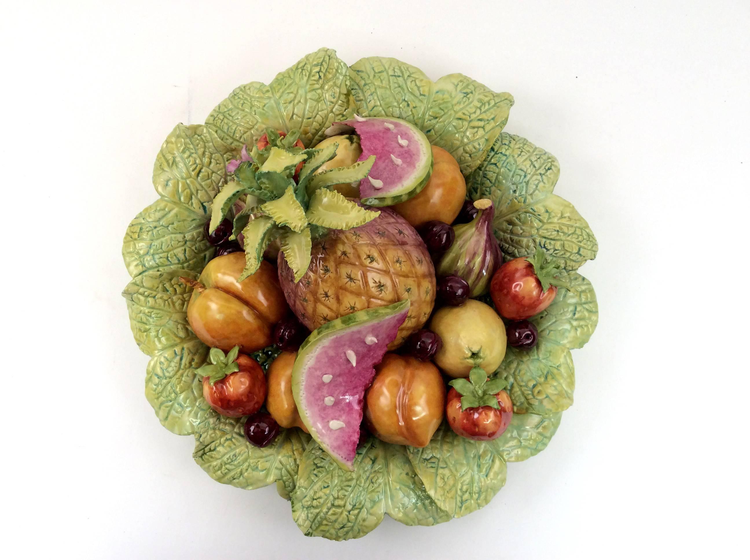 Chinese Export Summer Fruit Bowl For Sale
