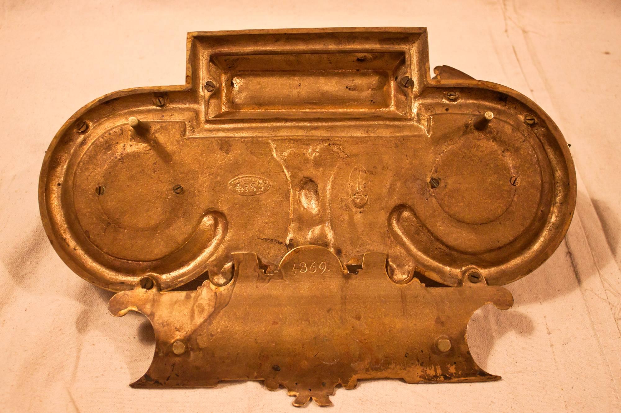 Victorian 19th century Embossed Bronze Inkwell For Sale