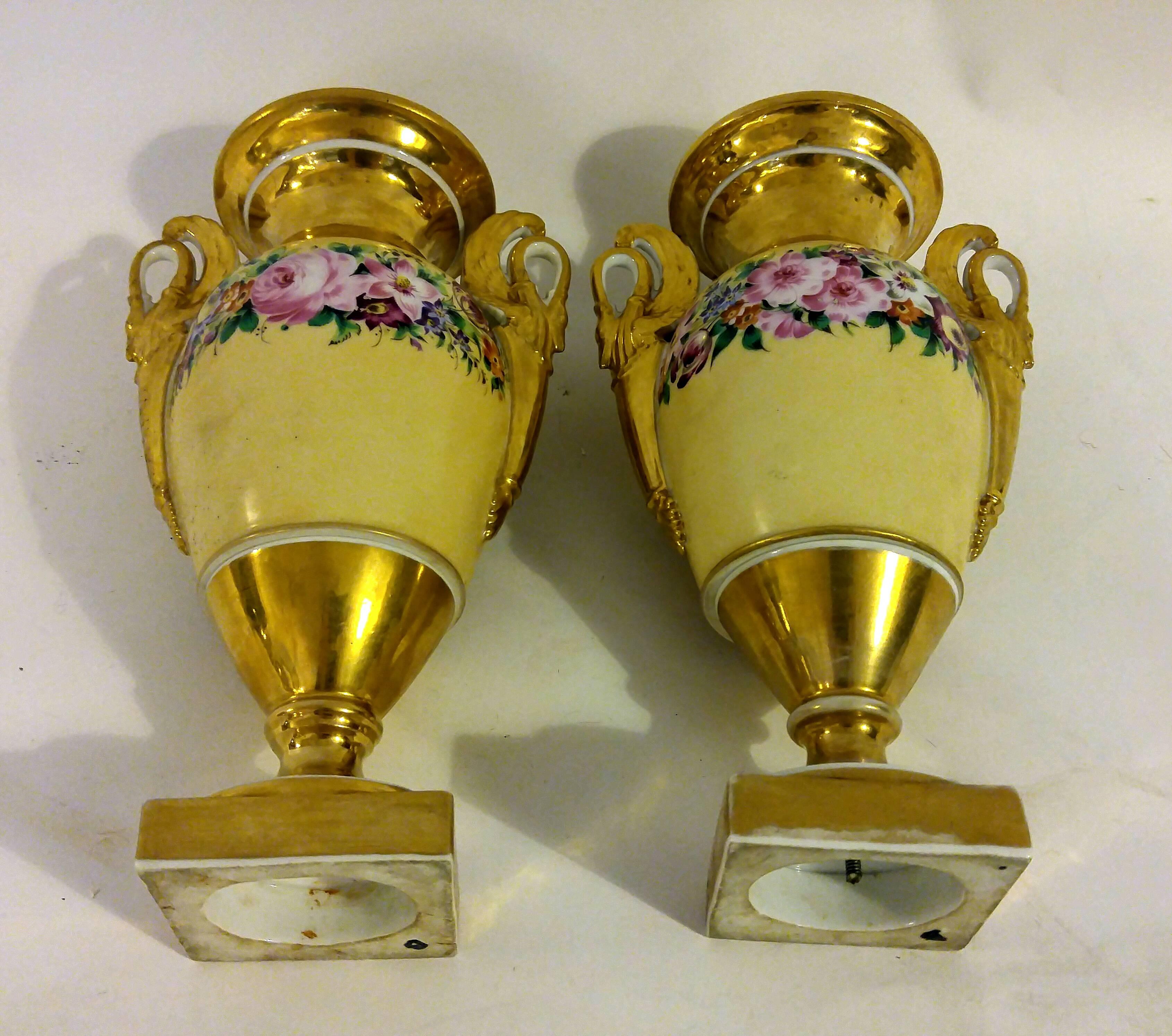 Mid-19th Century 19th century Old Paris Porcelain Urn Pair with Swan Handles For Sale