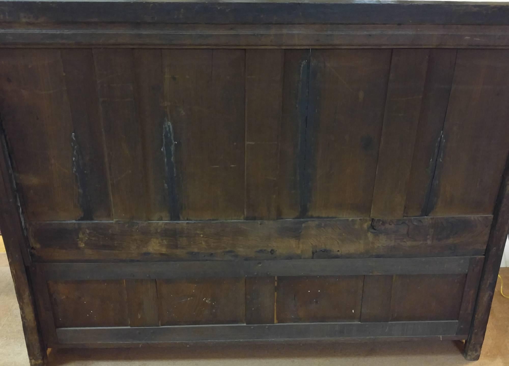 18th Century Jacobean English Oak Box Settle 1