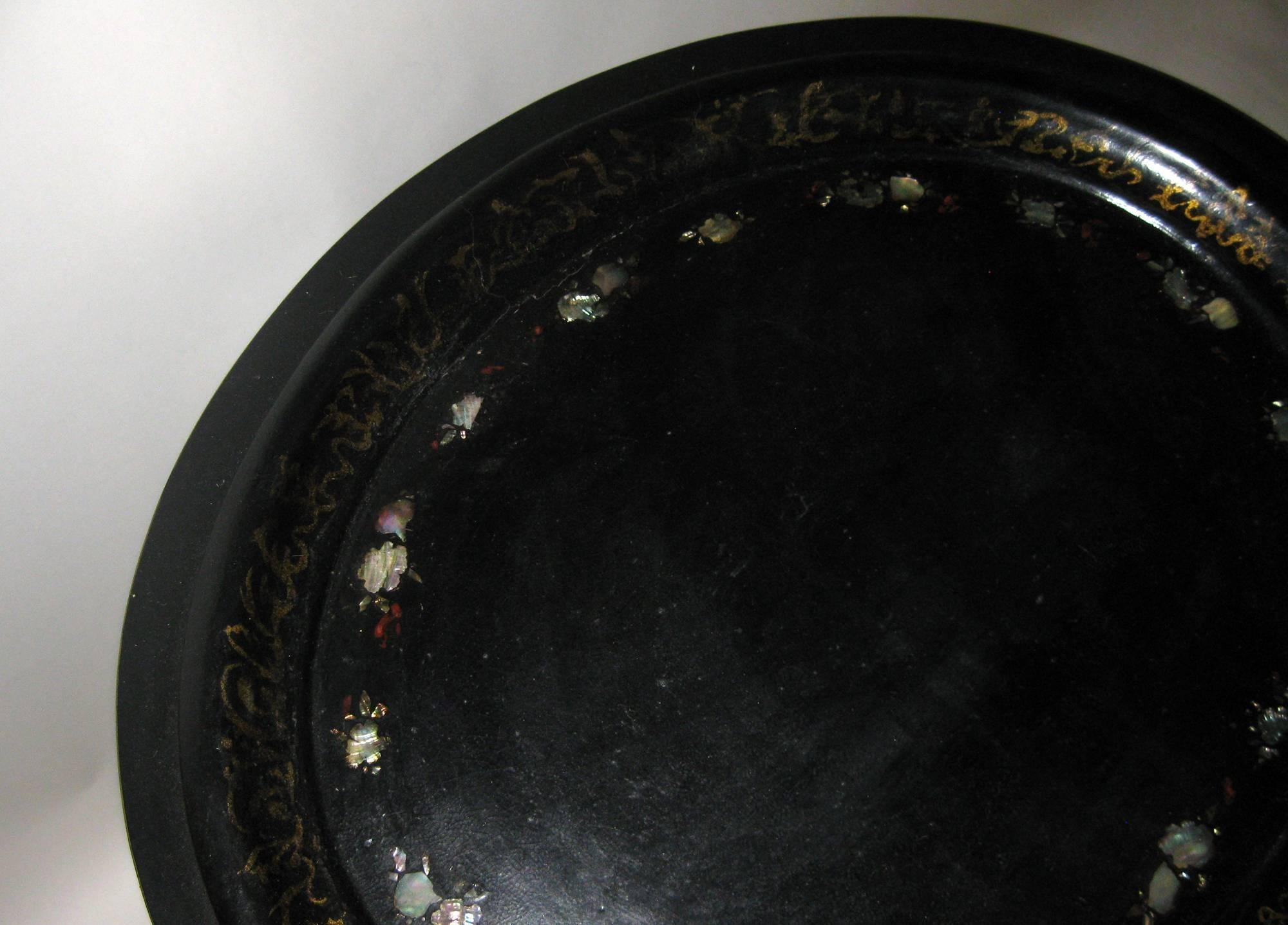 19th century English Black Lacquer and Gilt  Papier-Mache Tray on Stand For Sale 1