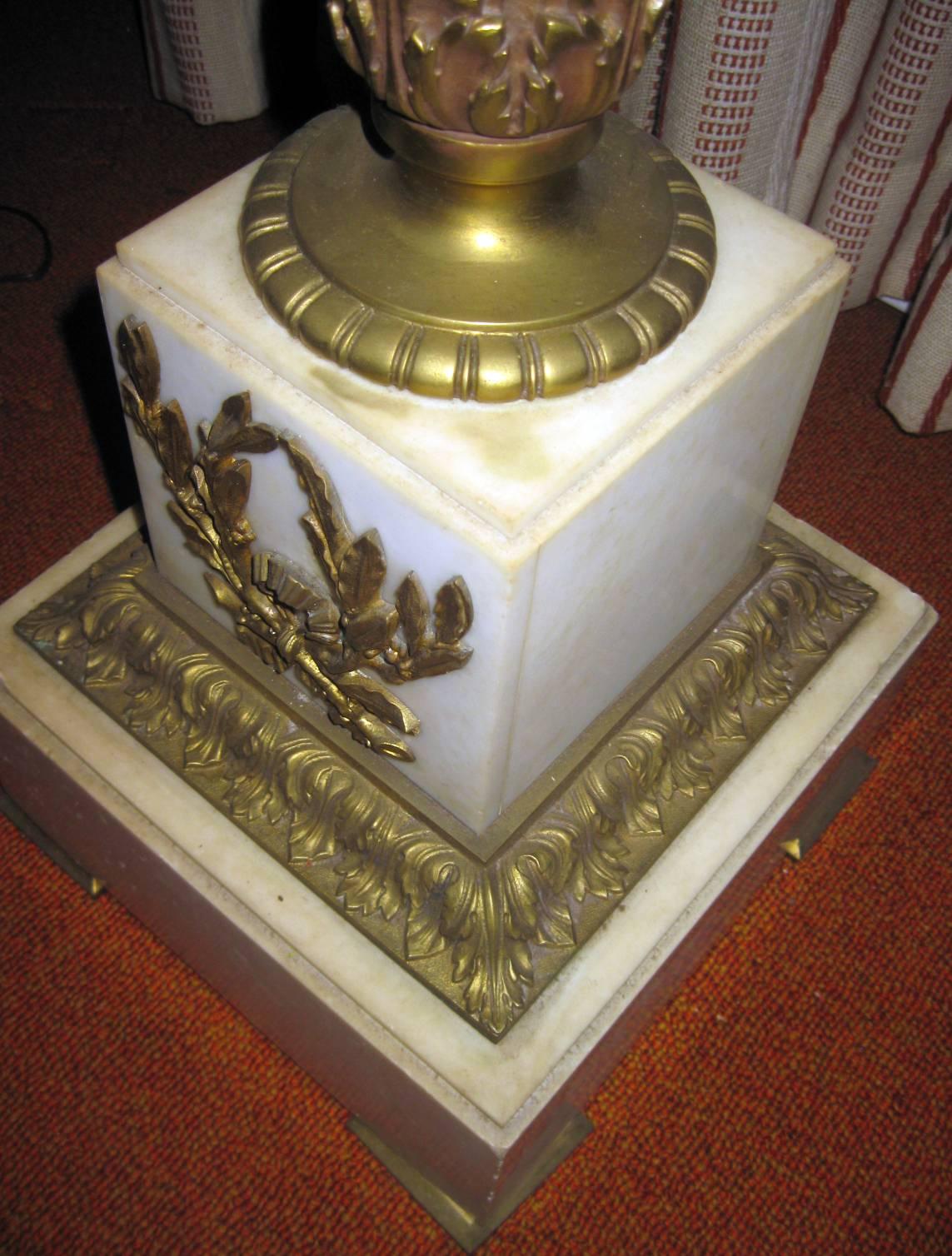 19th century Louis XVI Style Gilded Marble Pedestal In Good Condition In Savannah, GA