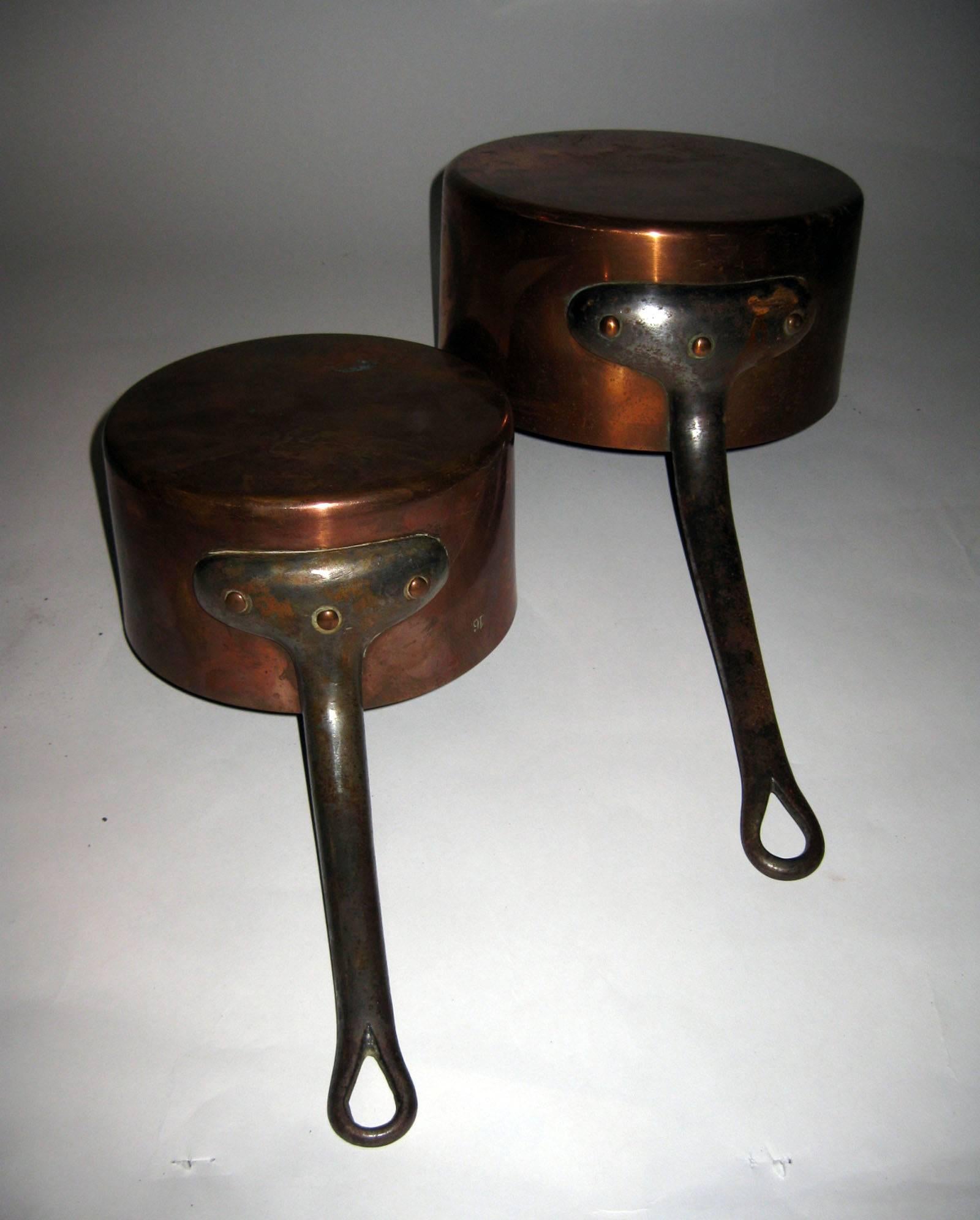 Vaisselle française du XIXe siècle en cuivre Bon état - En vente à Savannah, GA