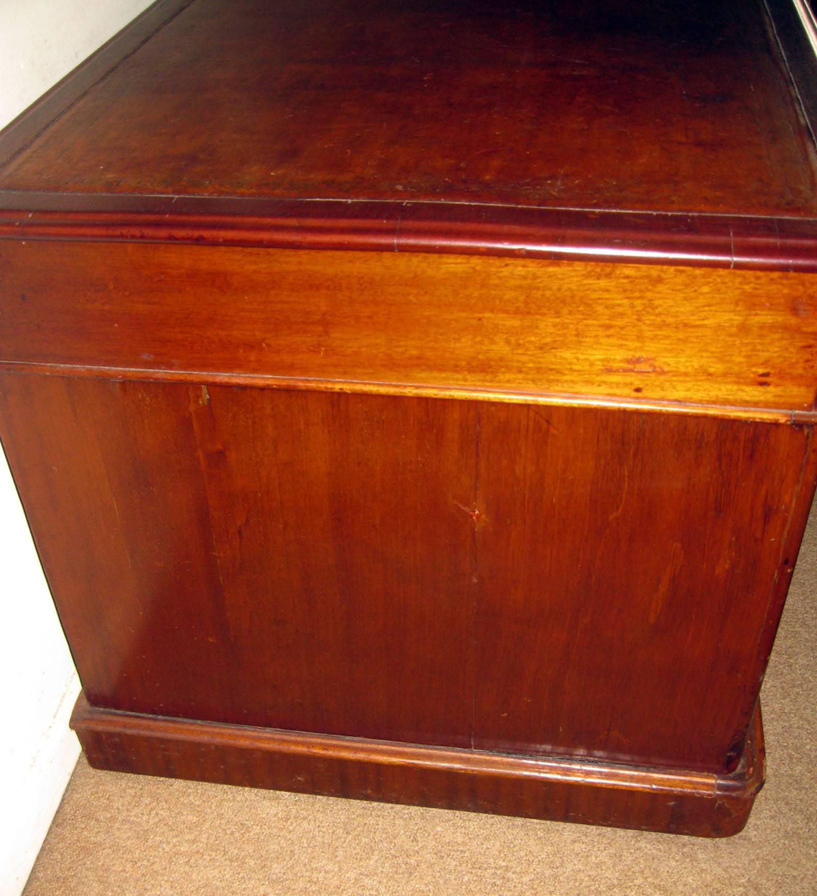 19th century English Regency Mahogany Desk 1