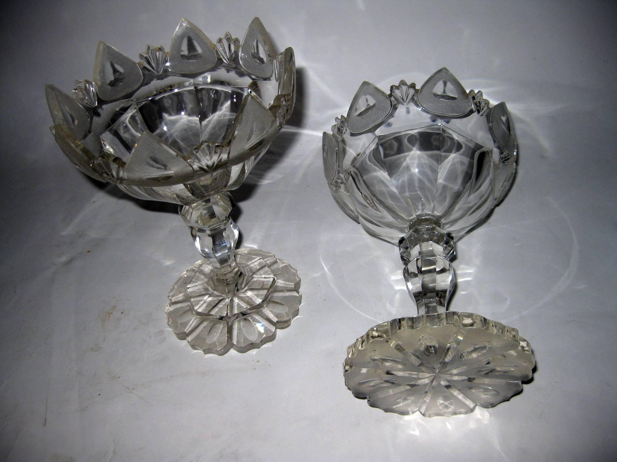19th century English Georgian Flint Glass Compote Pair In Good Condition For Sale In Savannah, GA