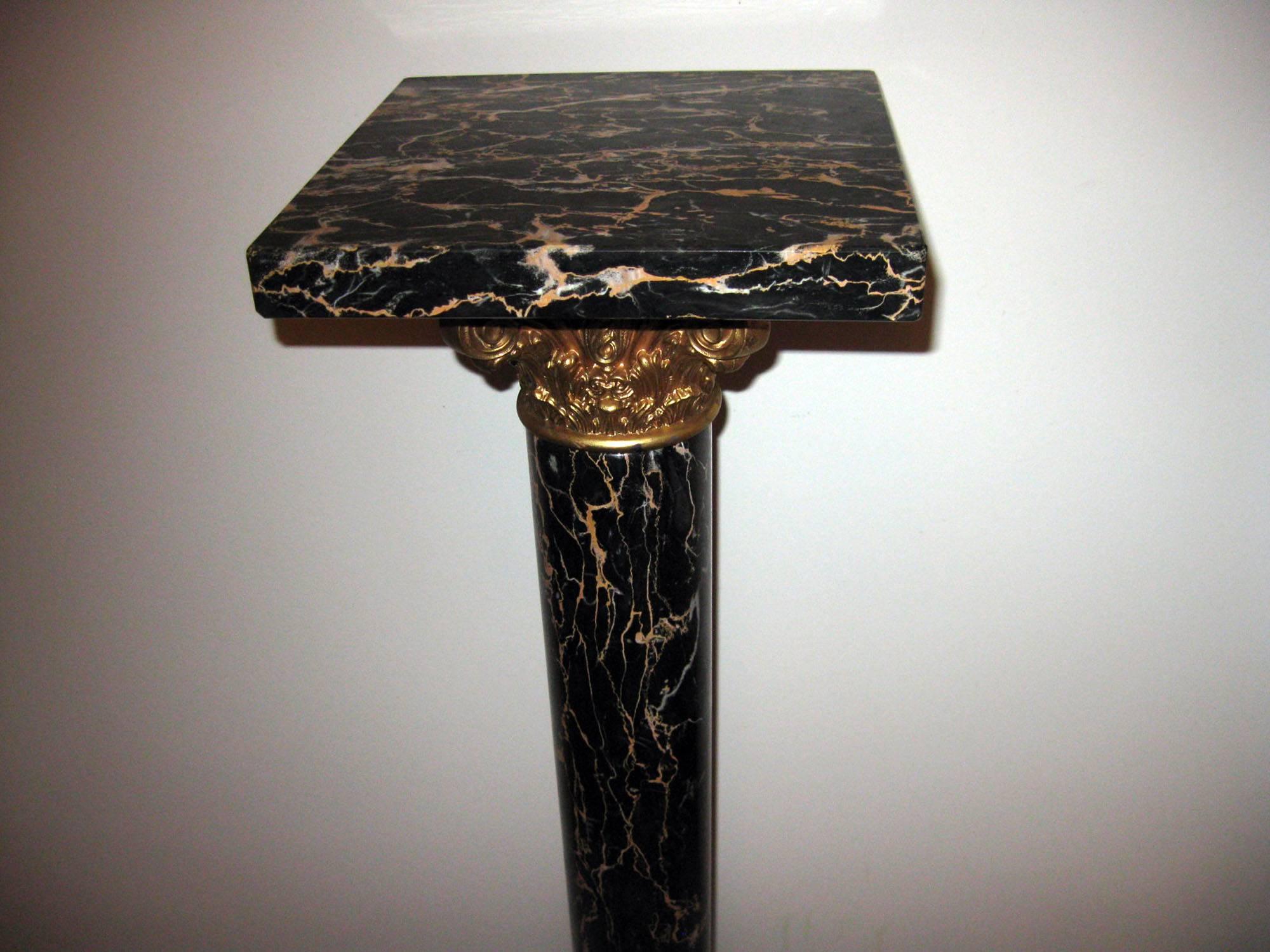 19th century Doré Bronze and Marble French Pedestal In Good Condition For Sale In Savannah, GA