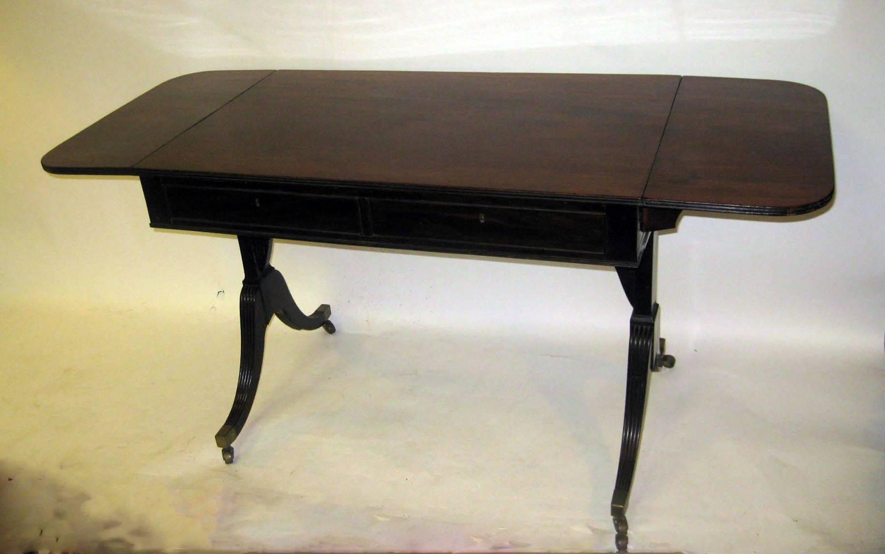 19th century Mahogany Regency Sofa Table In Good Condition For Sale In Savannah, GA