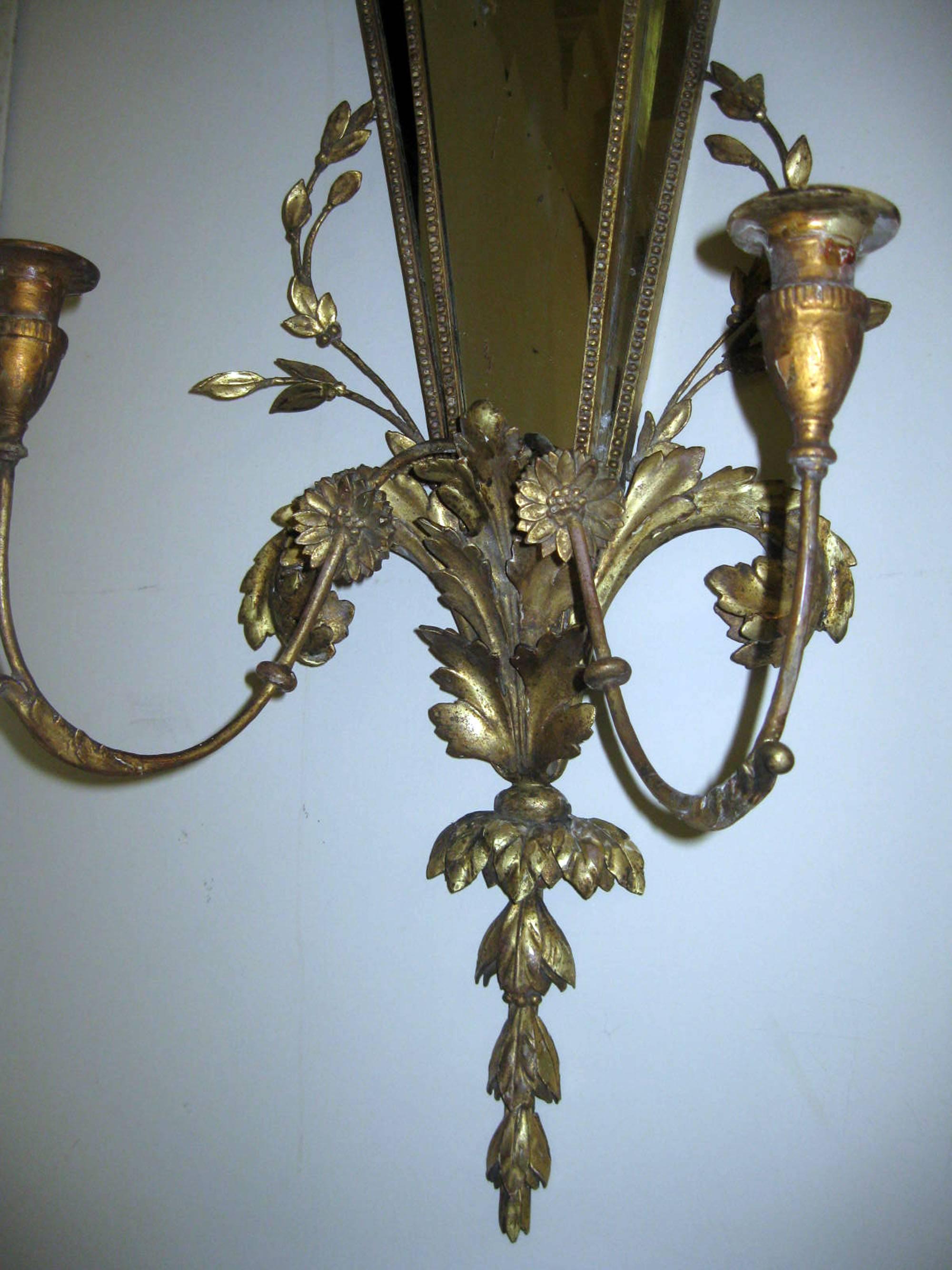 19th Century Italian Gilt Wood Wall Sconces of Monumental Size 4