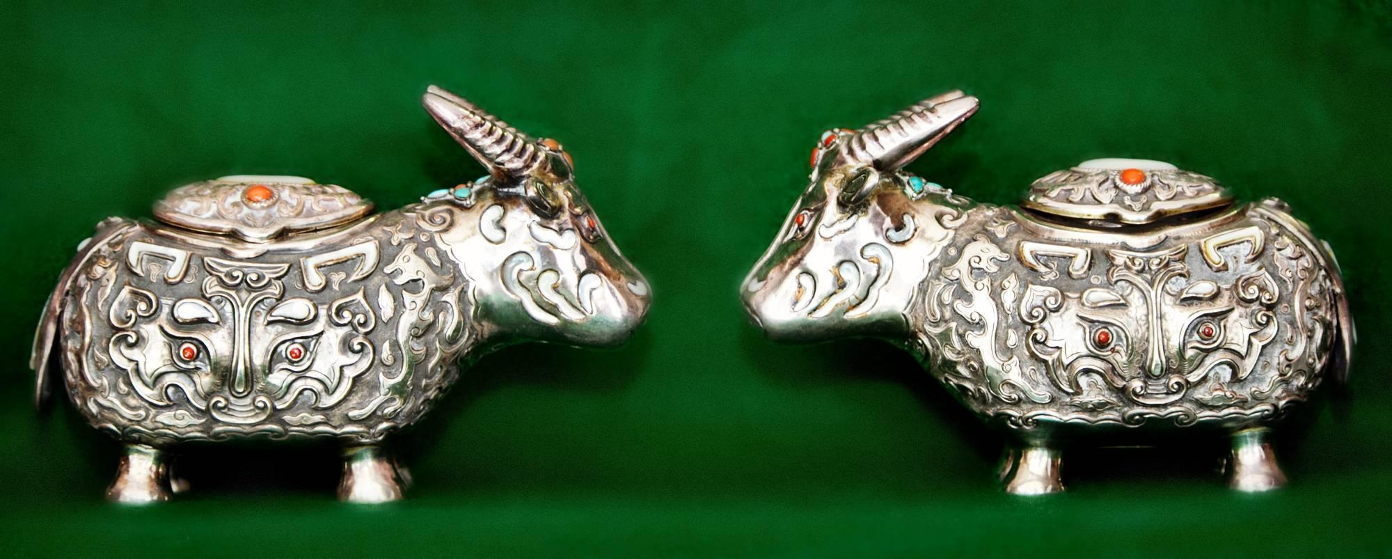 Qing 19th Century Chinese Silver Oxen Boxes