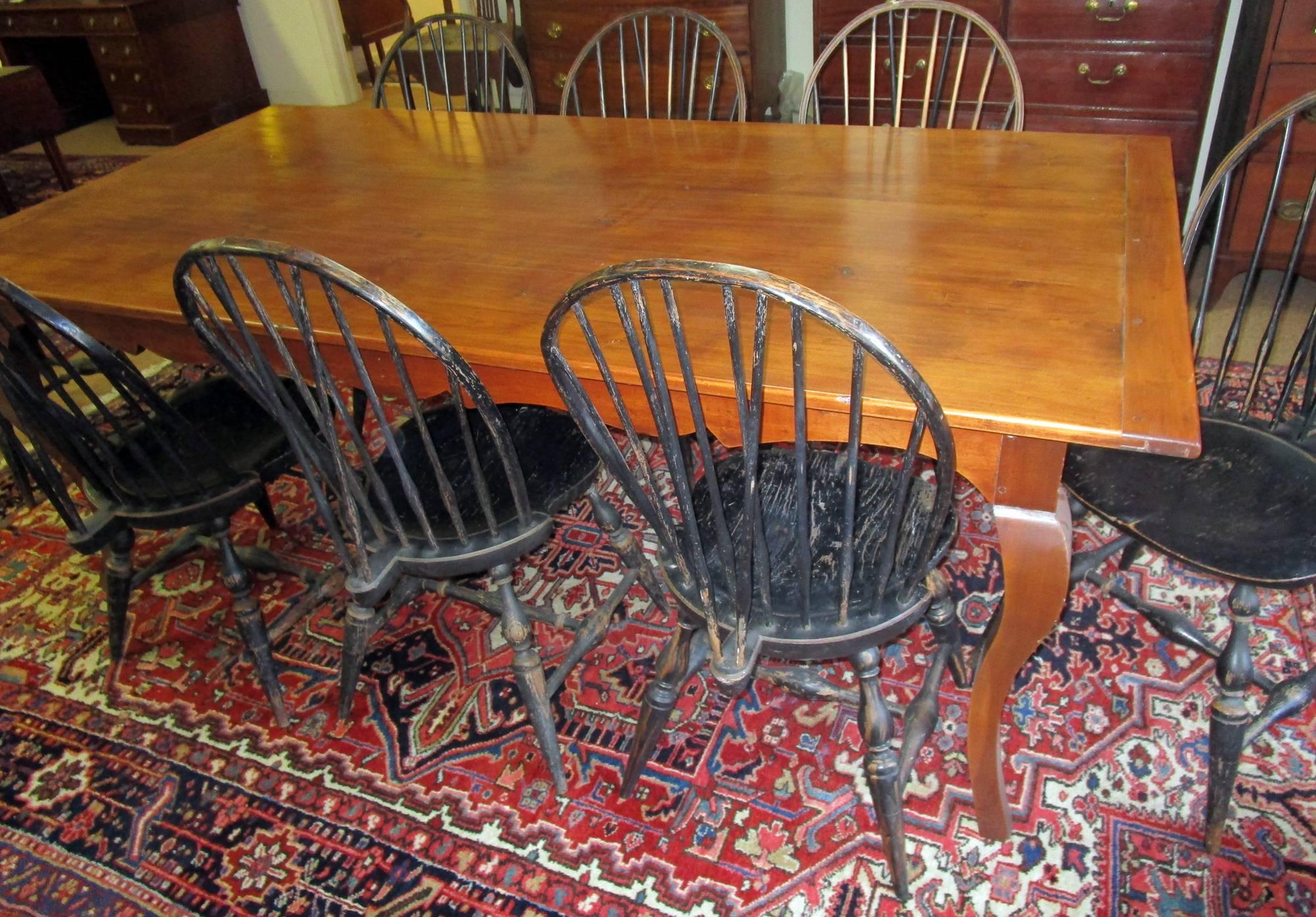 19th Century Set of Eight American Windsor Chairs with Original Paint 12