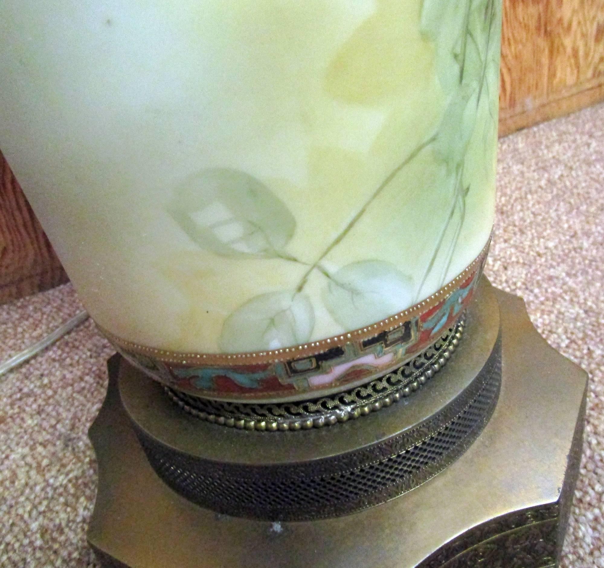 Meiji 19th century Nippon Moriage Urn Lamp with Roses For Sale