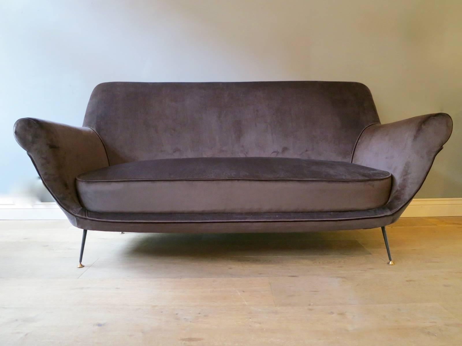 Mid-Century Modern Italian Midcentury Sofa in the Style of Parisi