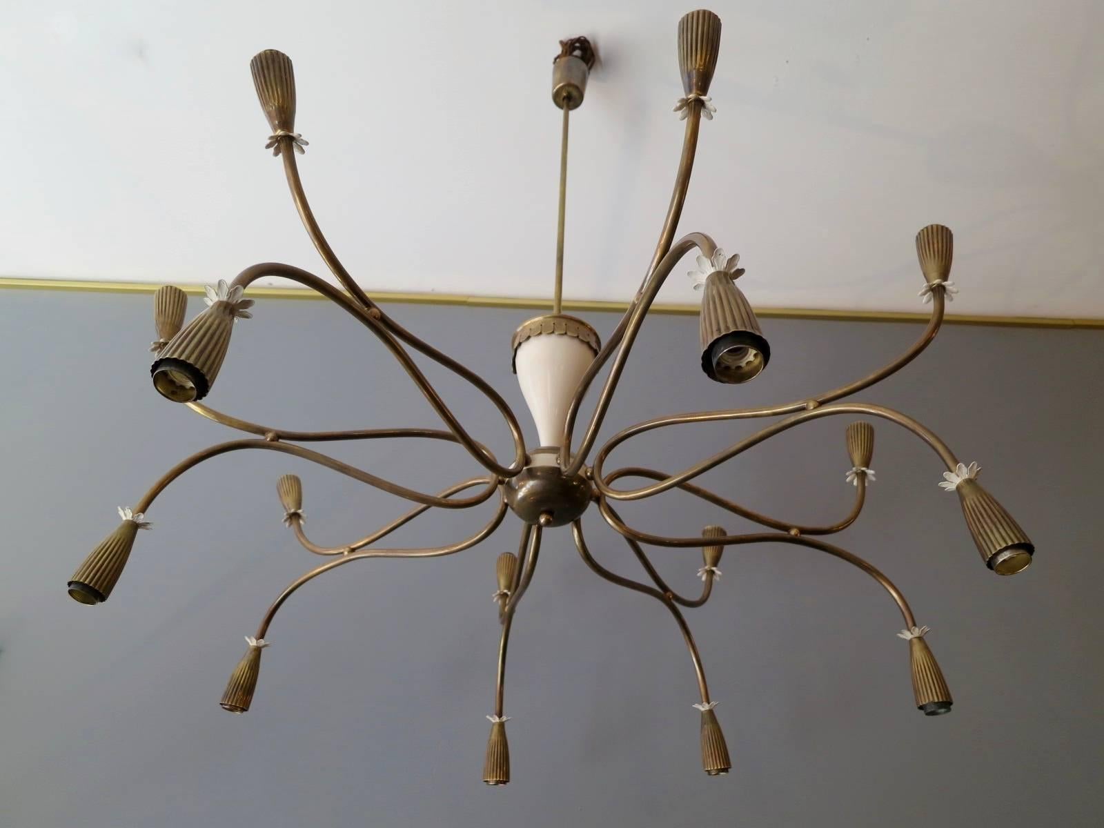 Italian Mid-Century Chandelier Attributed to Arredoluce In Excellent Condition In London, GB