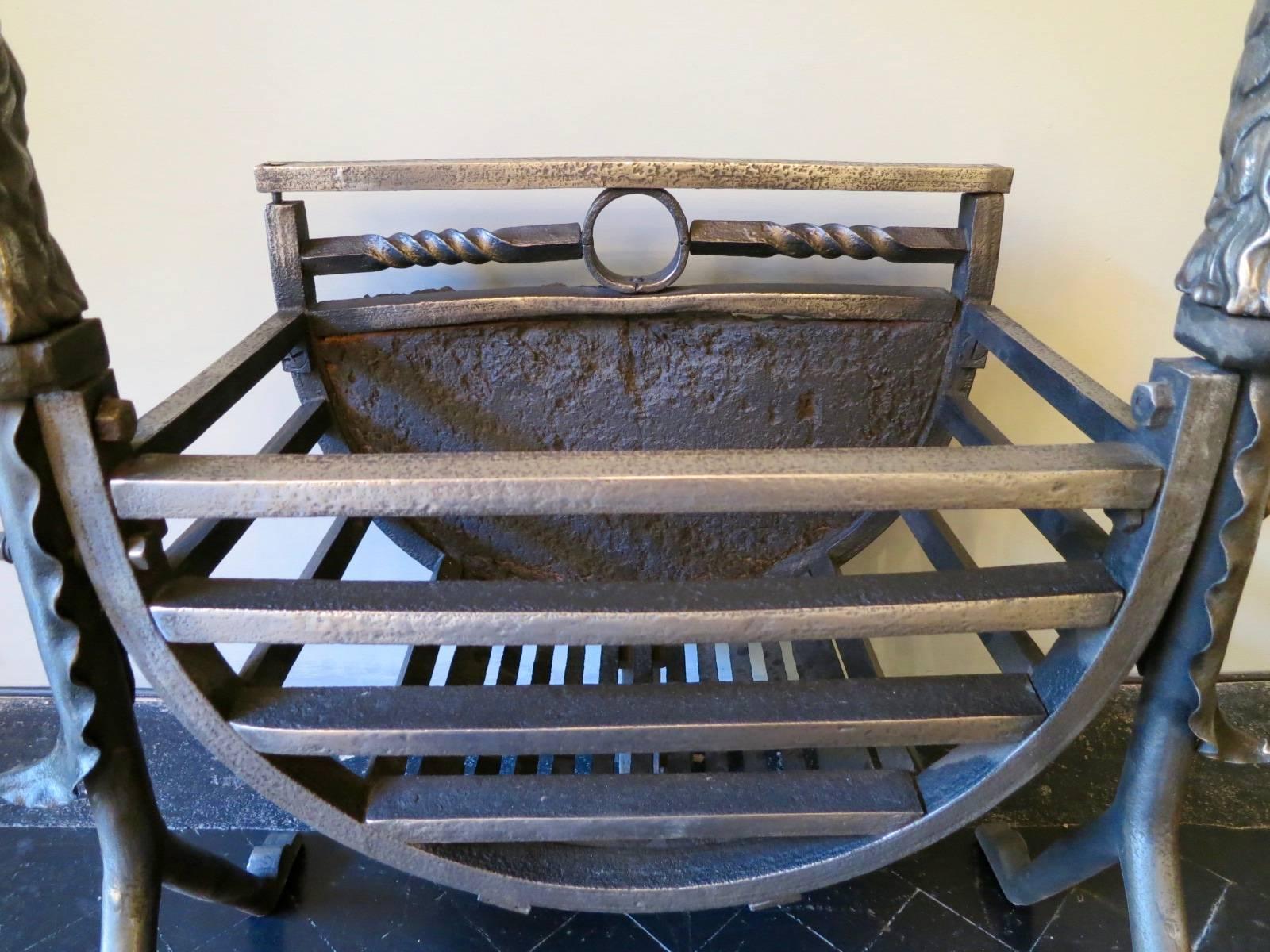 19th Century English Arts & Crafts Fire Grate In Good Condition In London, GB
