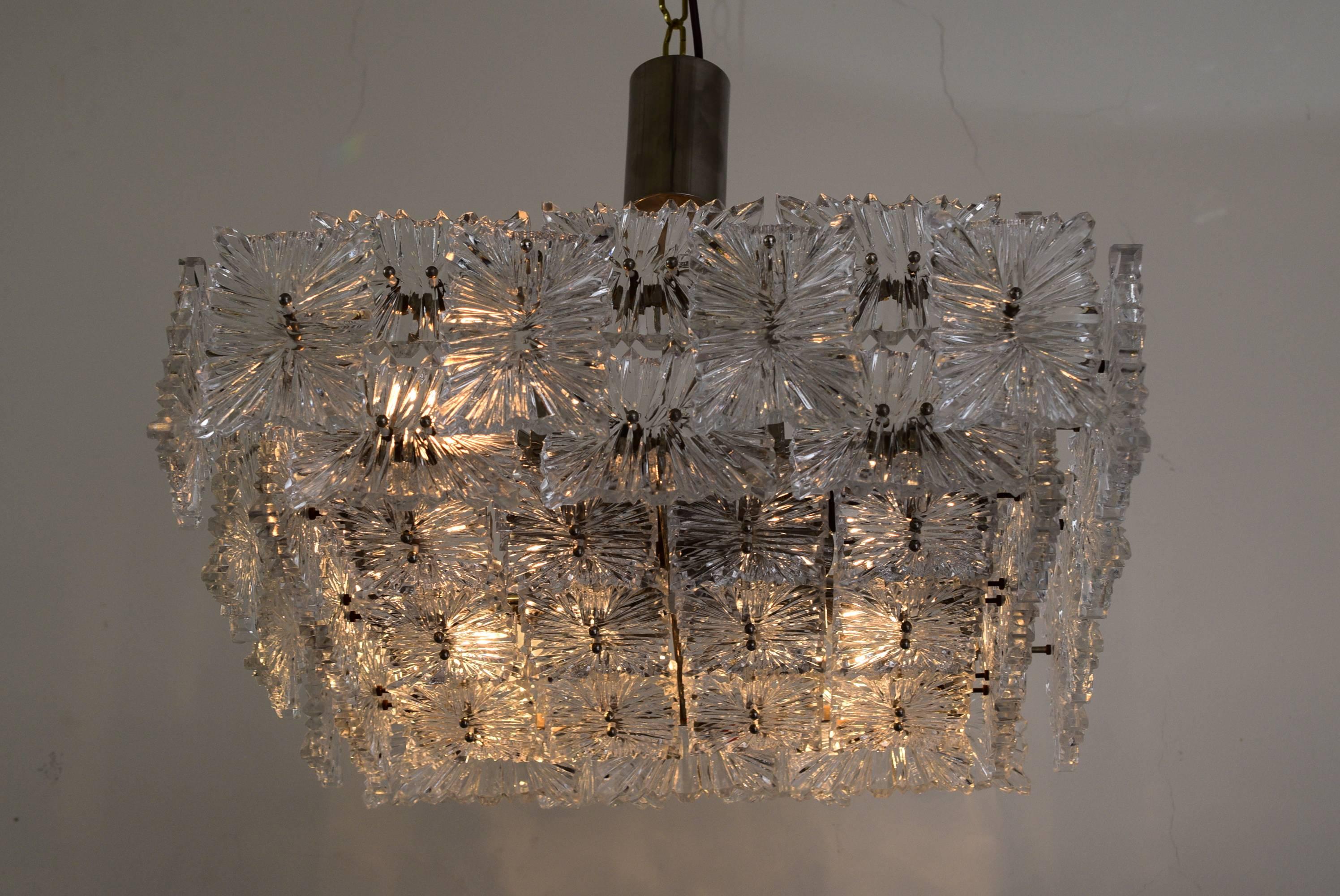 Mid-20th Century Beautiful Mid-Century Modernist Etched Glass Chandelier by Kinkeldey For Sale