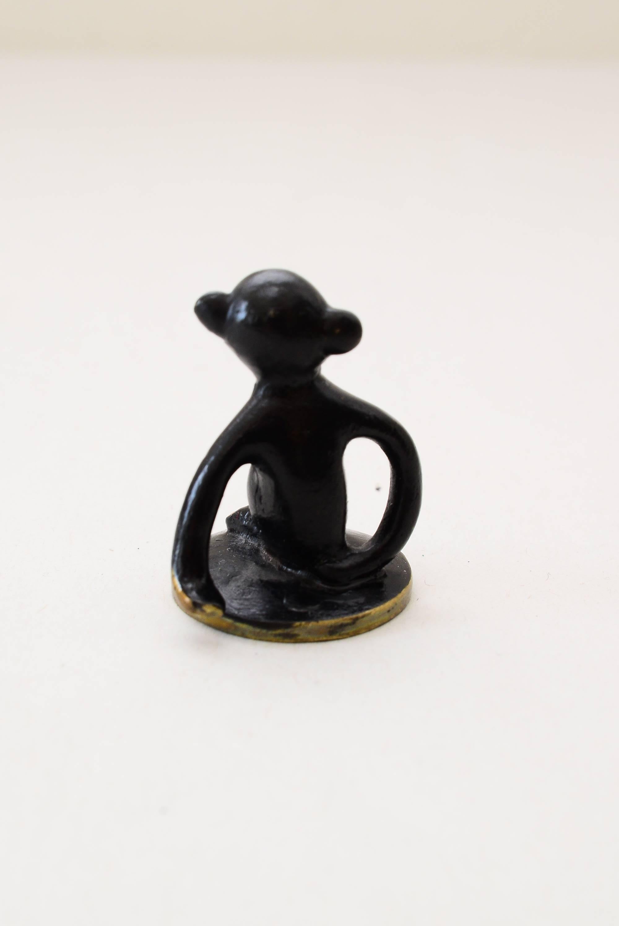 Small monkey figurine by Walter Bosse.
Original condition.