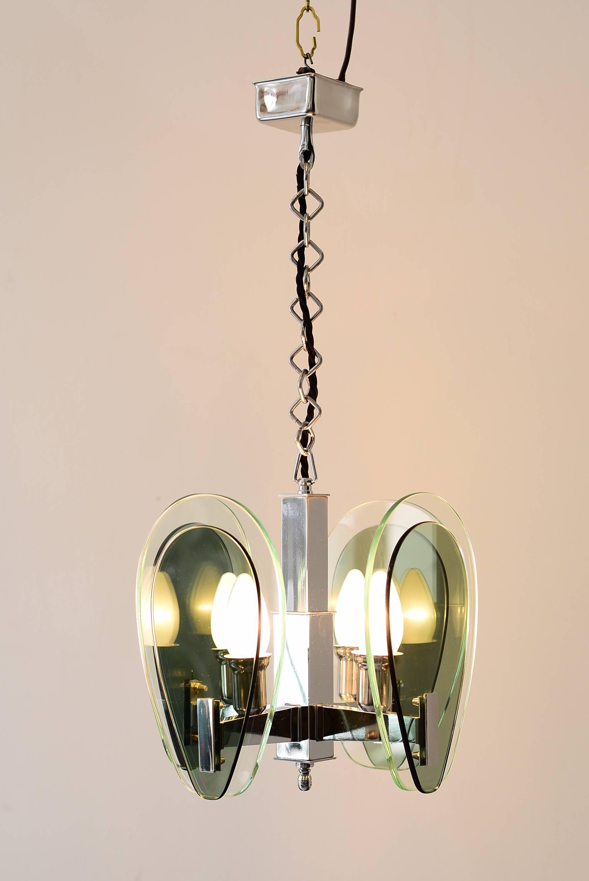 italien Lampe à suspension en verre dans le style de Fontana Arte en vente