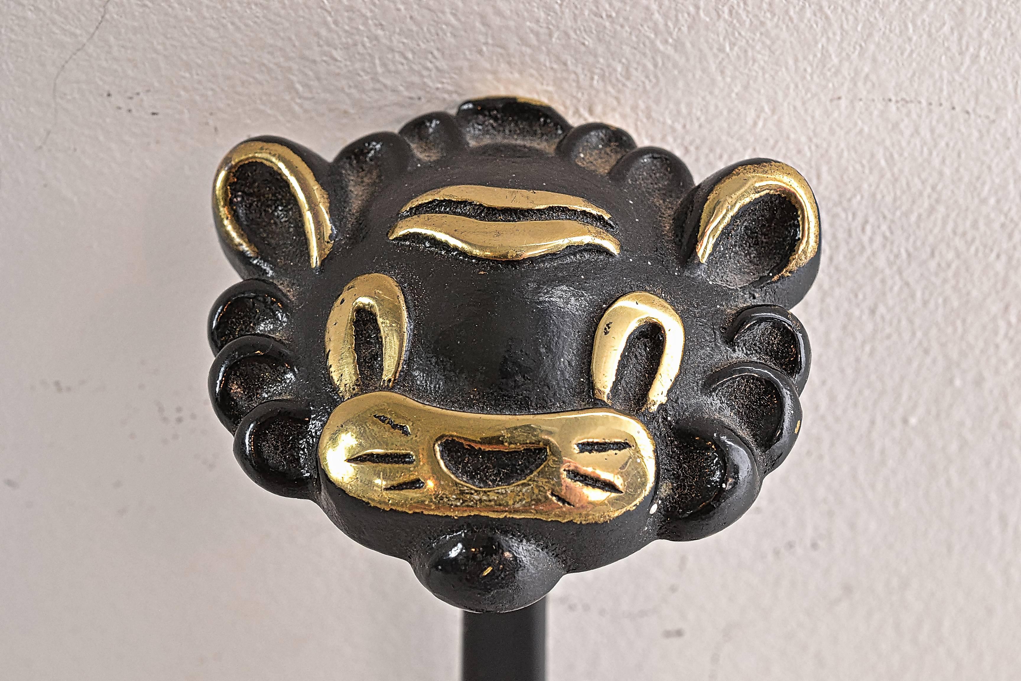 Three Walter Bosse Brass Wall Hooks of a Lion Austria, 1950s In Excellent Condition For Sale In Wien, AT