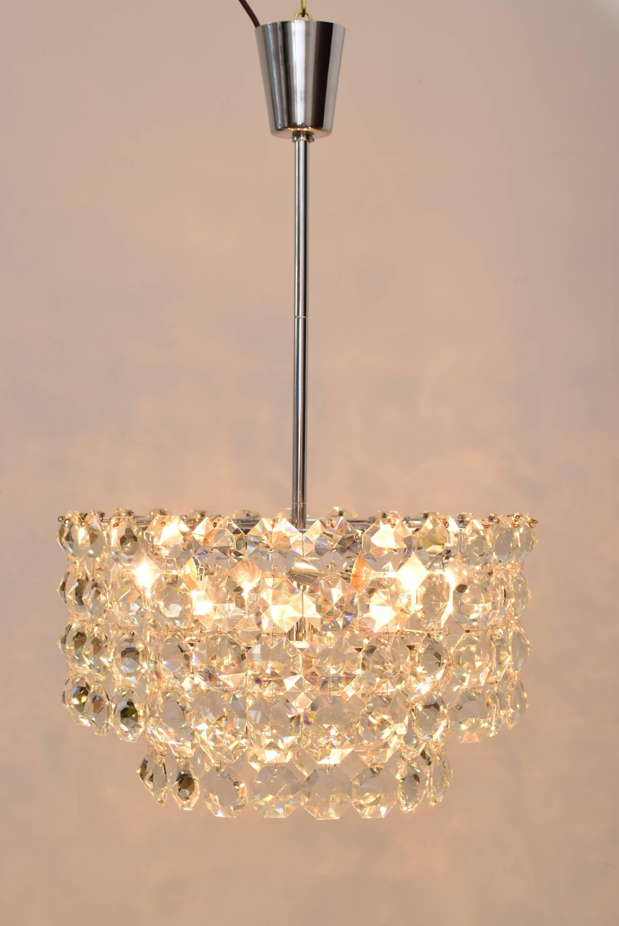 Beautiful Crystal Chandelier by Bakalowits & Sons, Vienna, 1960s In Excellent Condition In Wien, AT