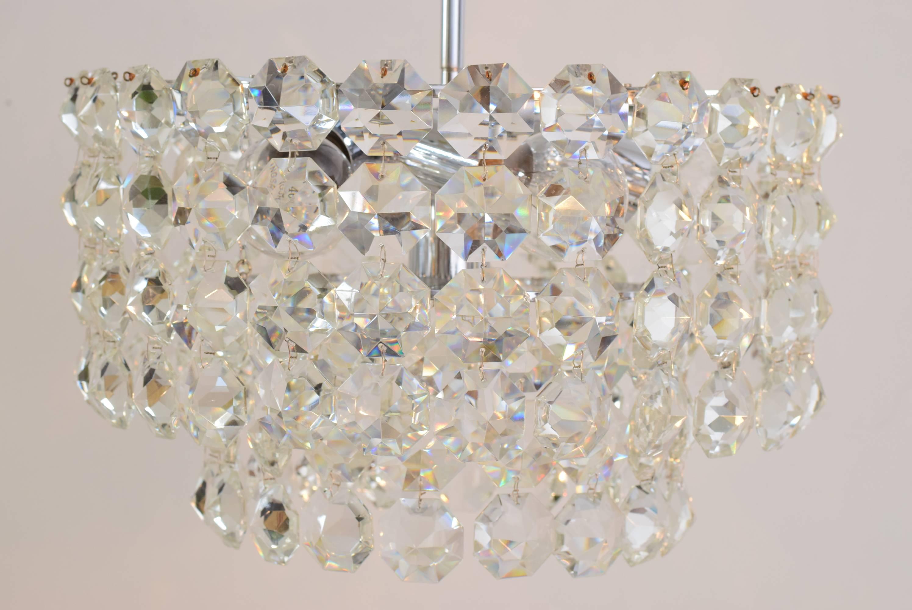 Beautiful crystal chandelier by Bakalowits & Sons, Vienna, 1960s.
Excellent original condition.