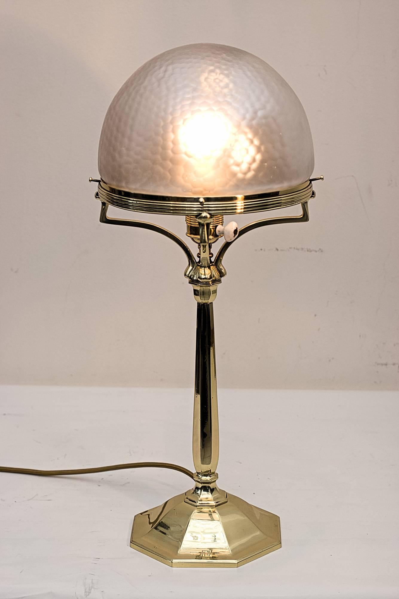 Beautiful Jugendstil Table Lamp with Original Glass In Excellent Condition In Wien, AT