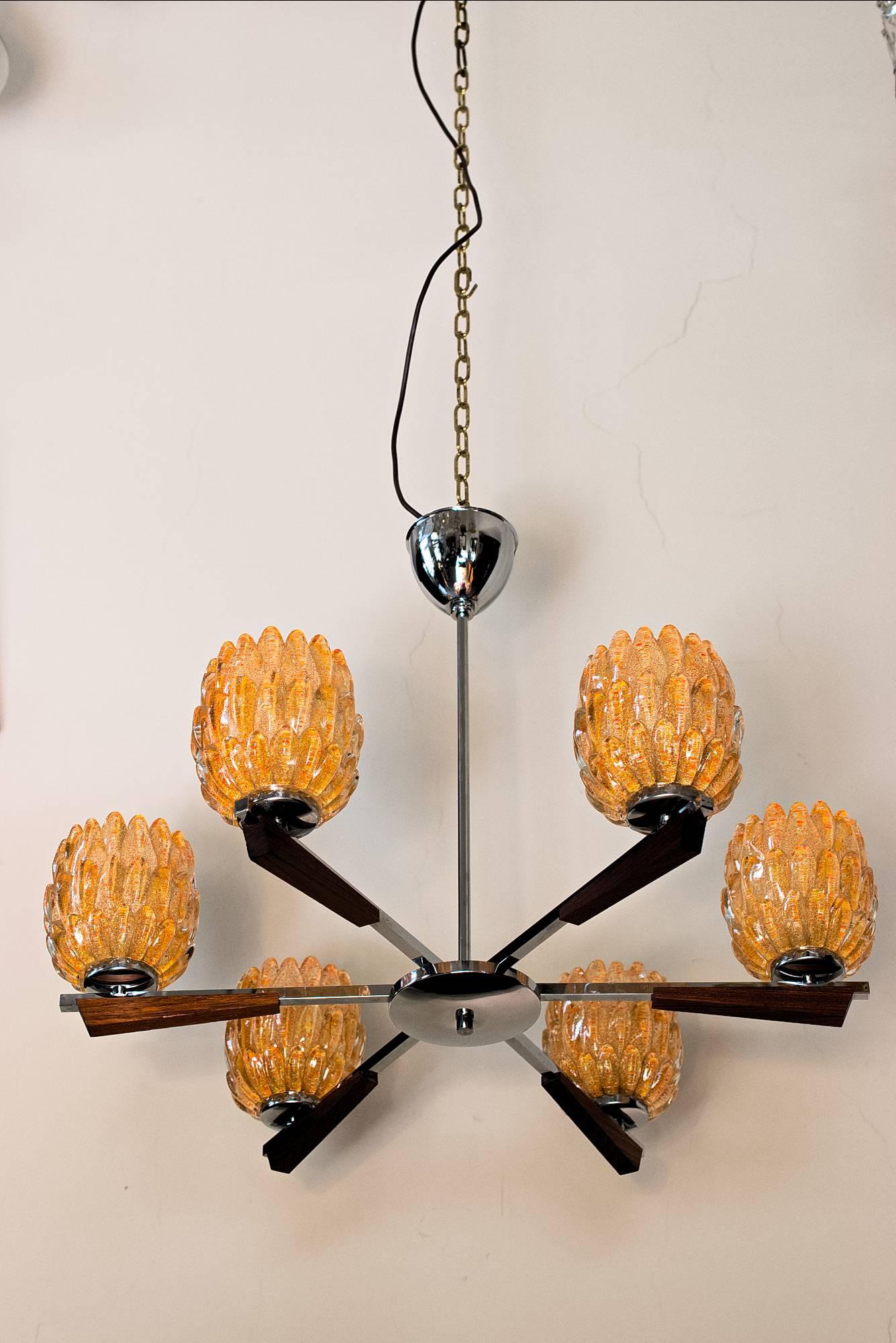 Mid-Century Modern Chandelier Italian 1960s with Nice Murano Glass Shades For Sale