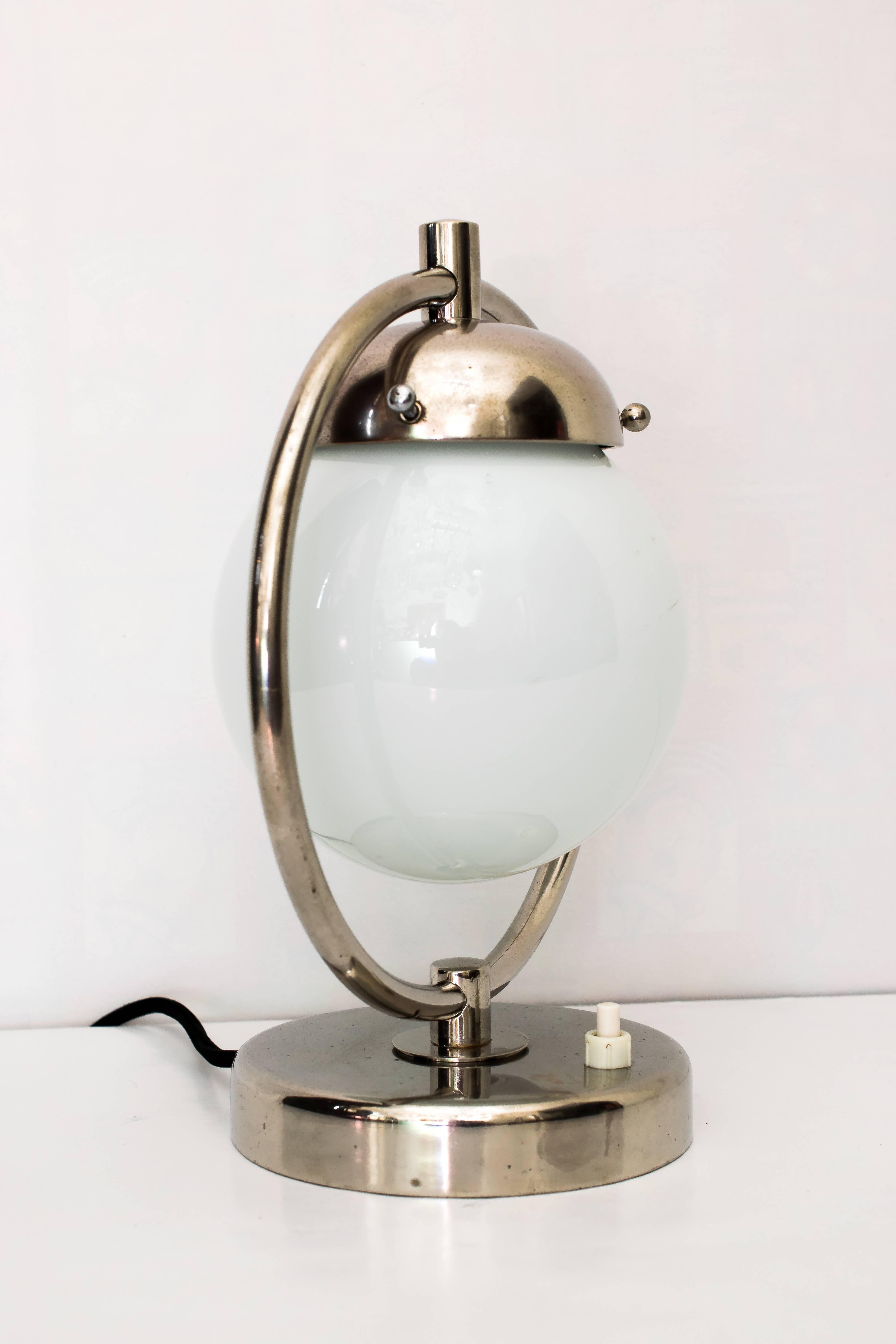 Art Deco Table lamp 1920s
Original glass
Original condition