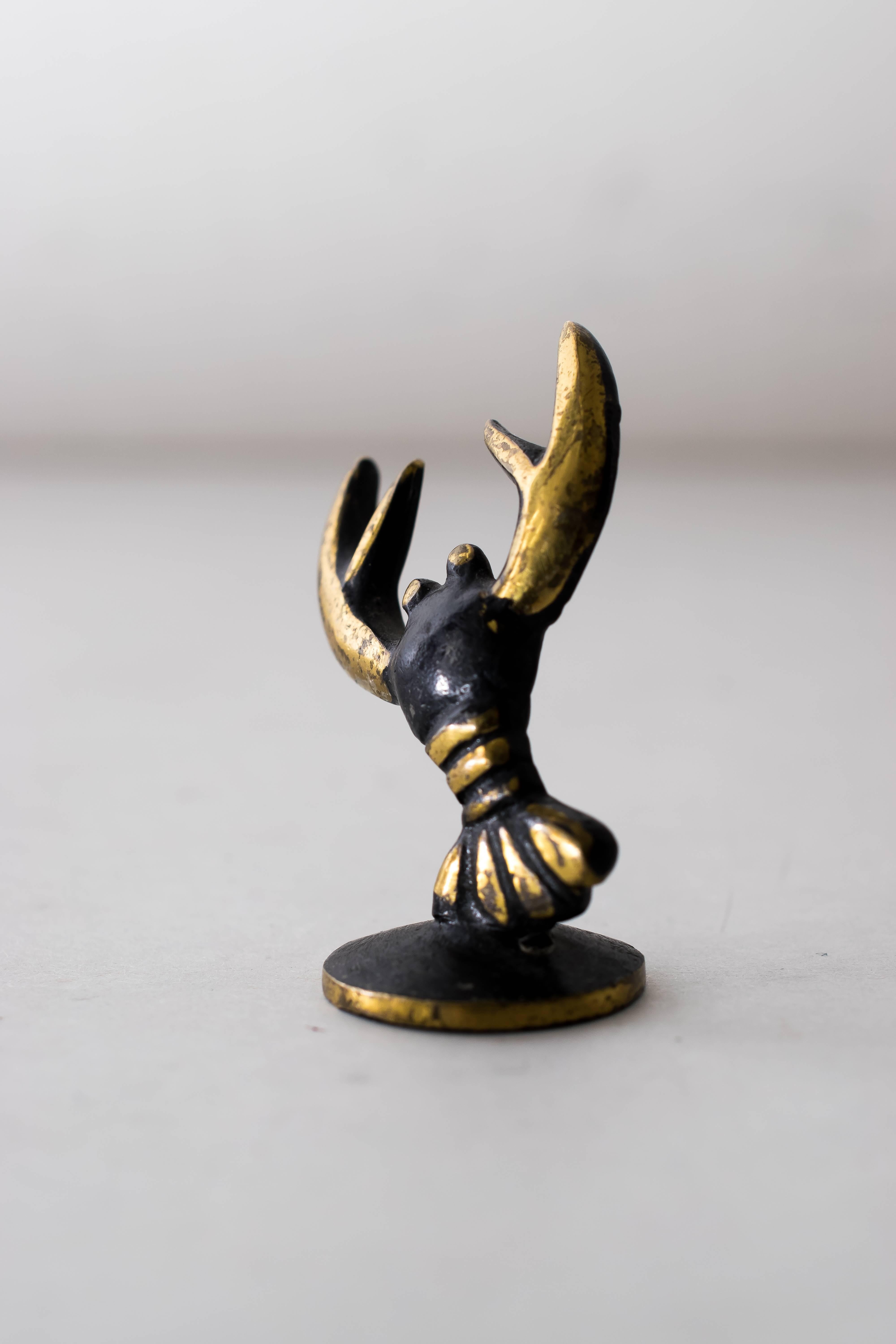 Mid-Century Modern Walter Bosse Figurine en laiton signée du signe du zodiaque cancer, années 1950 en vente
