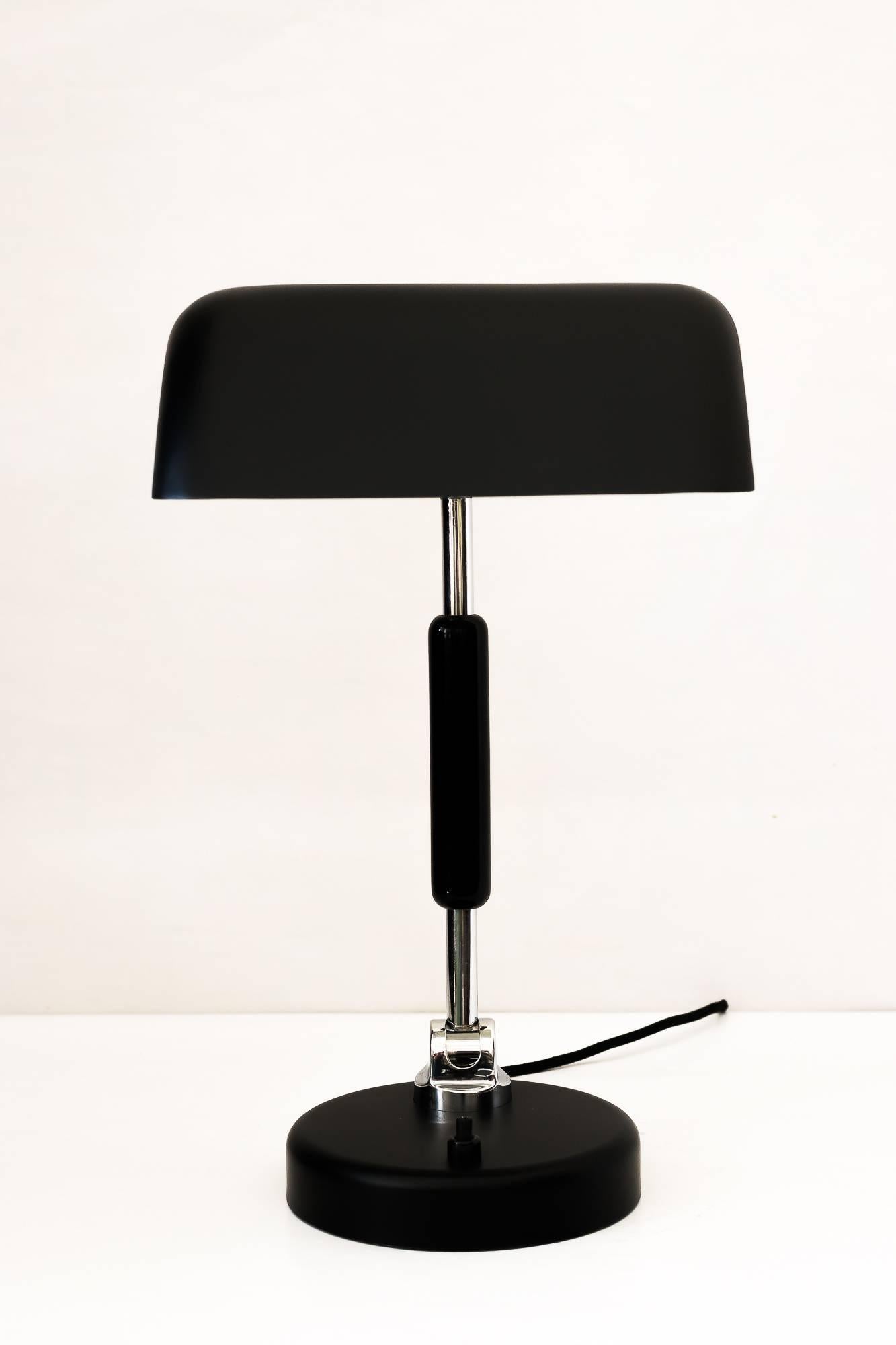 Mid-20th Century Art Deco Bauhaus Table Lamp, circa 1930s For Sale