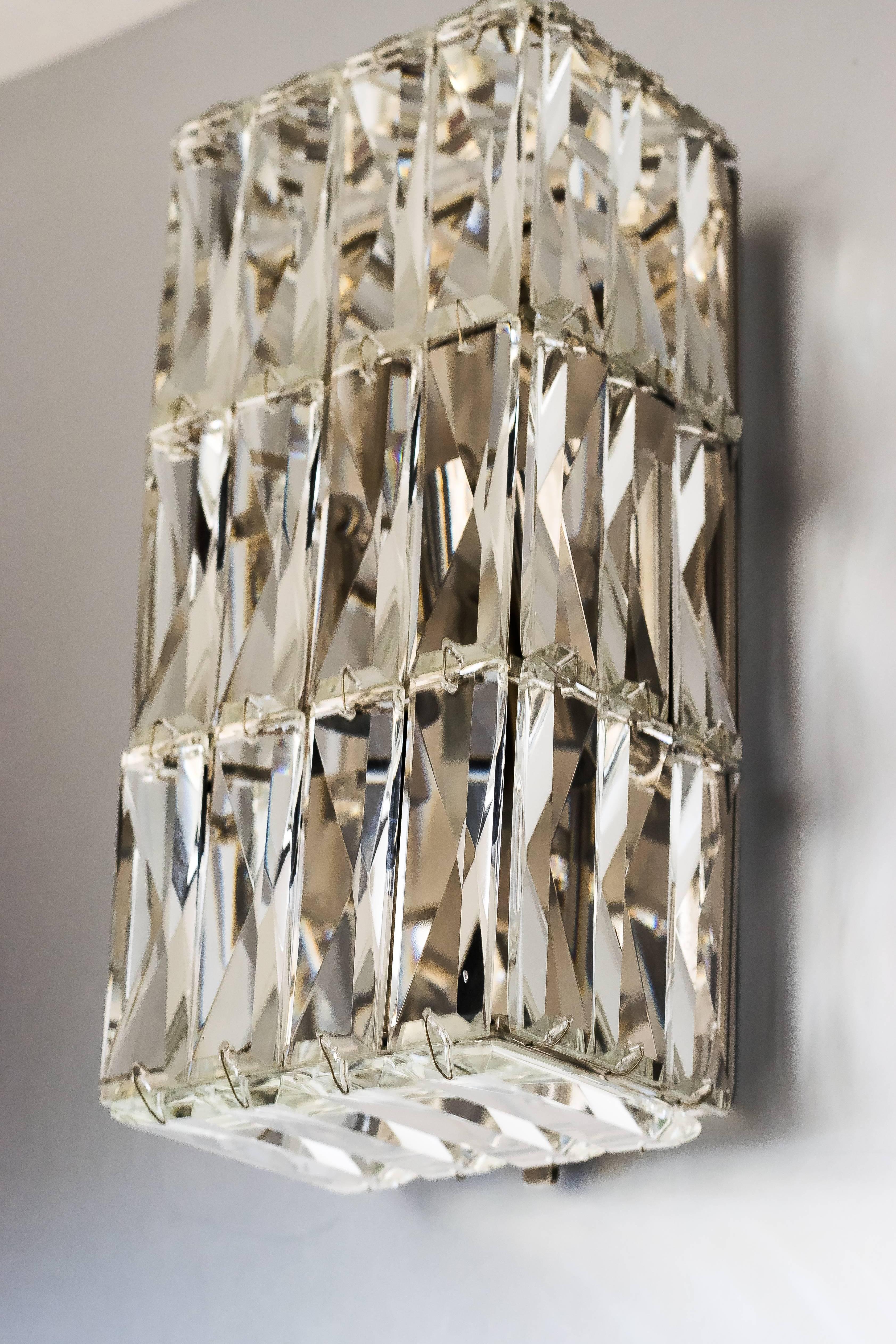 Mid-Century Modern Crystal Glass Wall Lamp Manufactured by Bakalowits, Vienna, 1950 For Sale