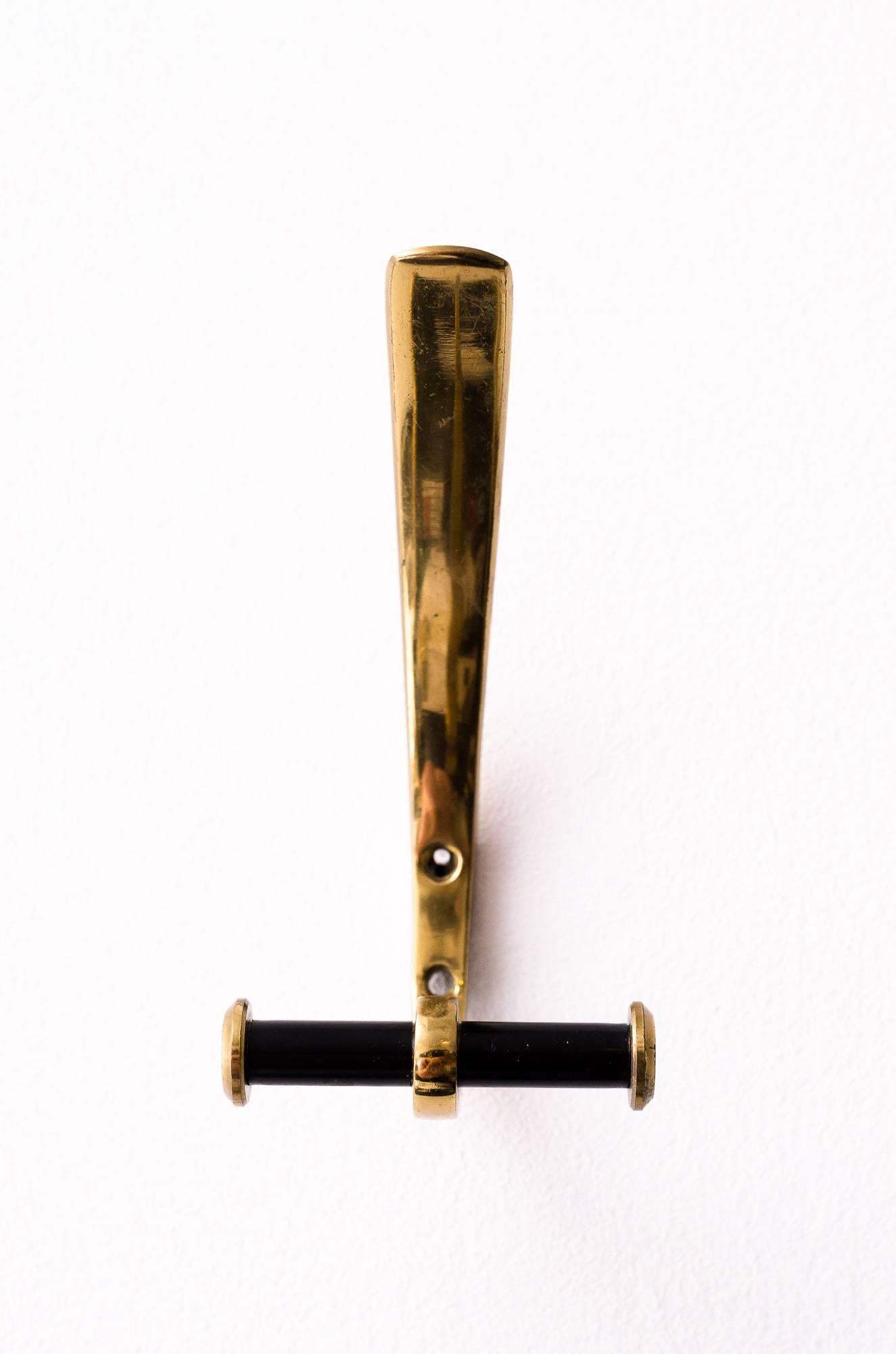 Eight beautiful and rare Hertha Baller wall hooks
partly black painted brass
Eight are available, priced and sold per piece.

excellent original condition.
 