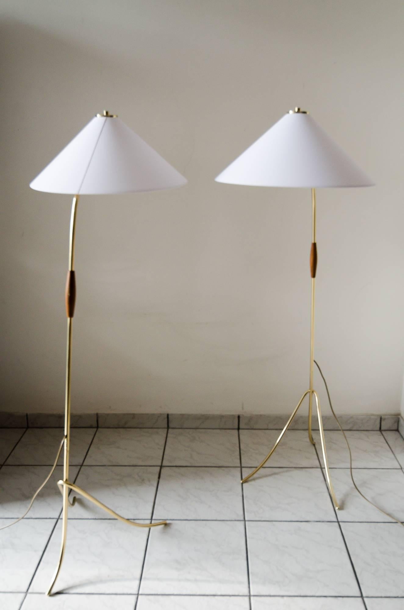 A pair of floor lamps by Rupert Nikoll, Vienna, 1950.
Polished and stove enameled
The lampshades have been renewed as well based on the original dimensions.
