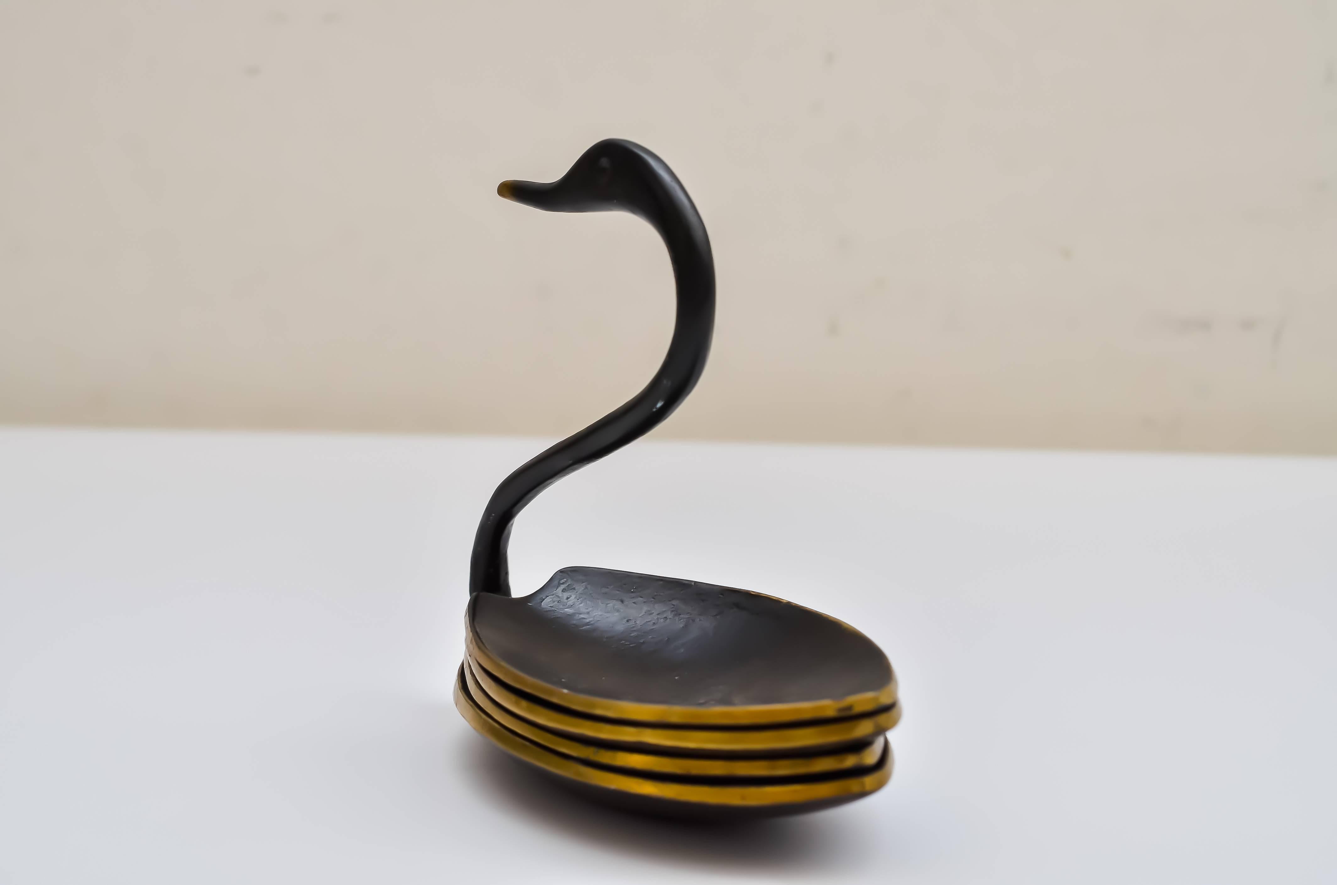 Swan ashtray by Walter Bosse, circa 1950s
Original condition.