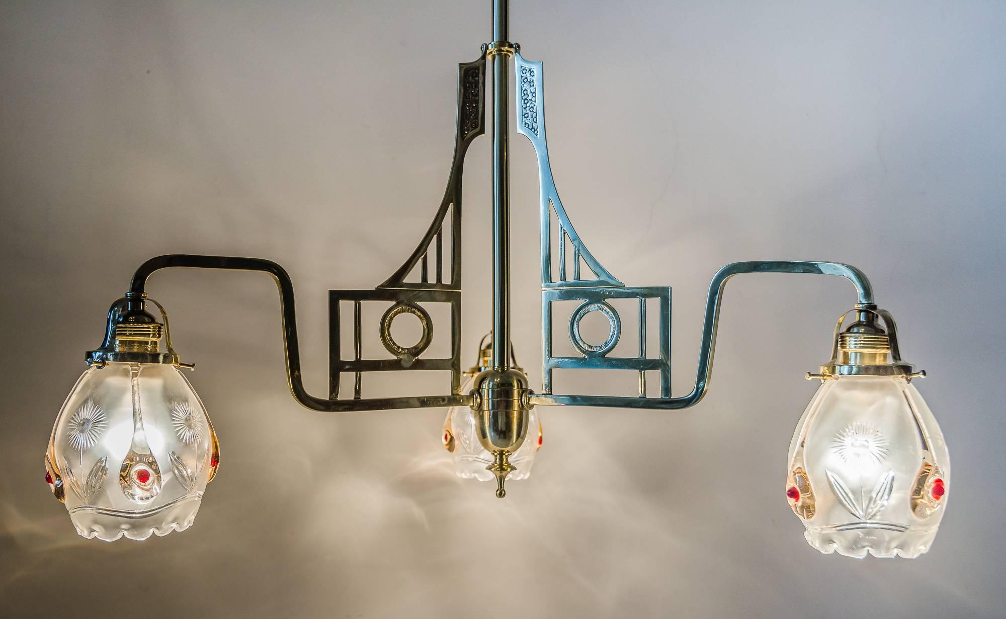 Jugendstil Chandelier with Beautiful Glass Shades In Excellent Condition In Wien, AT