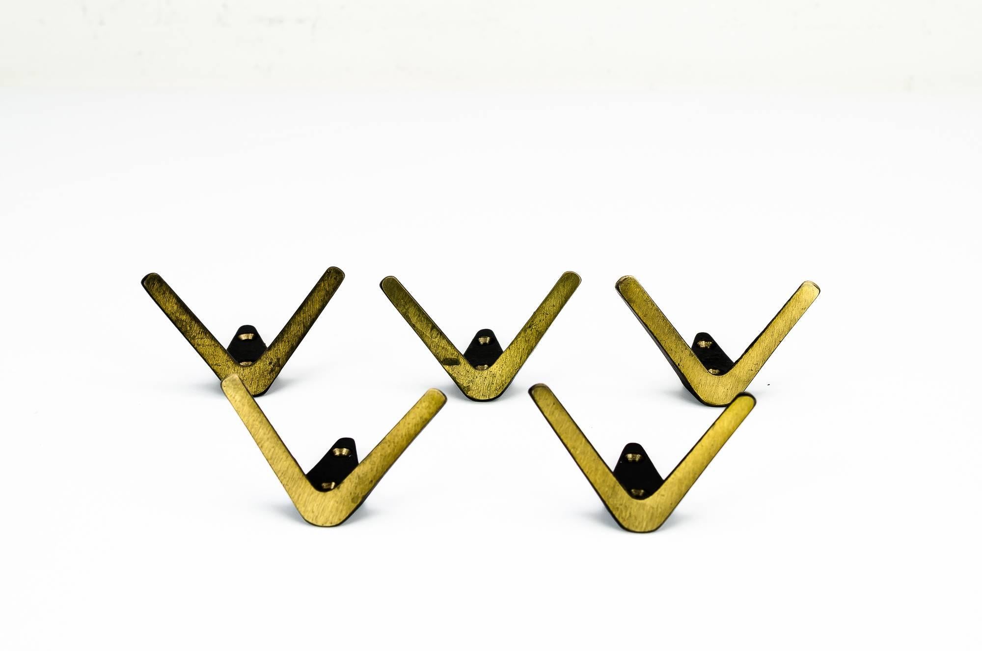 Five Brass Wall Hooks
Five are available, priced and sold per piece.
Original condition.