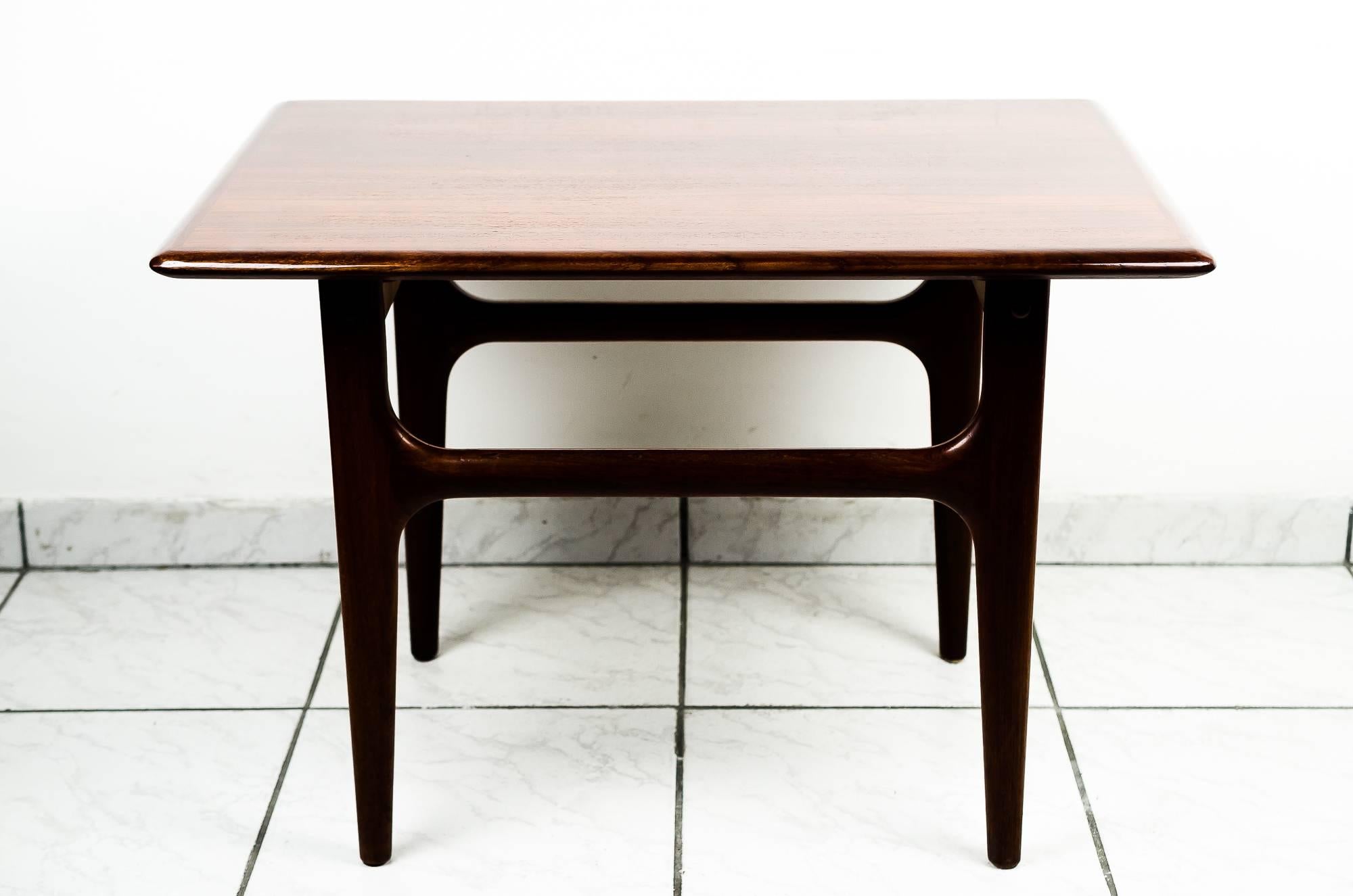 Danish coffee table teak by Trioh Møbler,
polished.
 