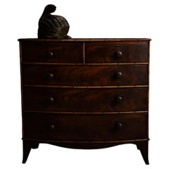 Commode anglaise en acajou imitant le bambou (vers 1840)