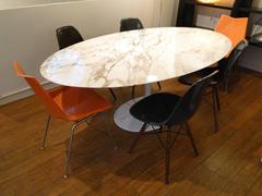Eero Saarinen Marble Calacatta-Top Oval Dining Table for Knoll